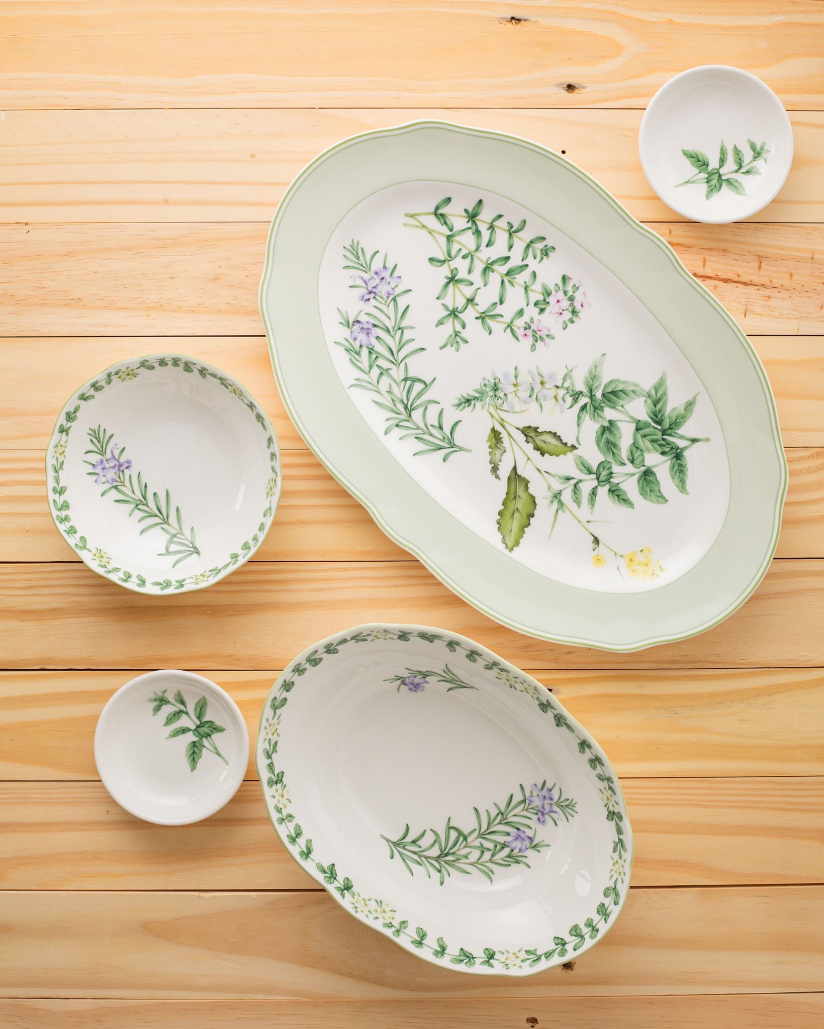 Bộ bát đĩa ăn châu Á đầy đủ 38 món (cho 6 người) sứ xương | Noritake English Herbs 4942L - D038AN