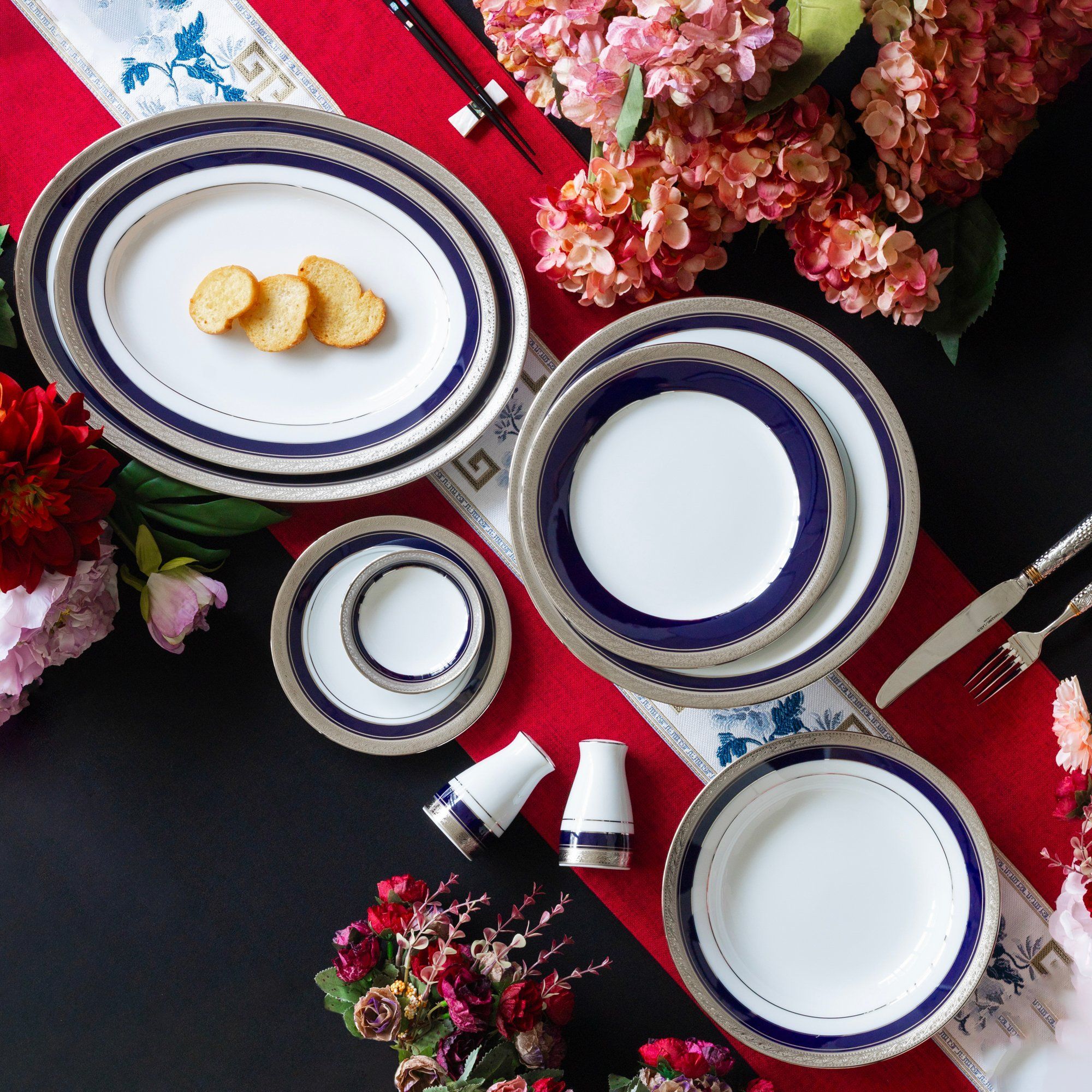 Bộ đĩa ăn kiểu Âu 22 món (cho 6 người) sứ trắng | Noritake Crestwood Cobalt Platinum 4170L - D024AL