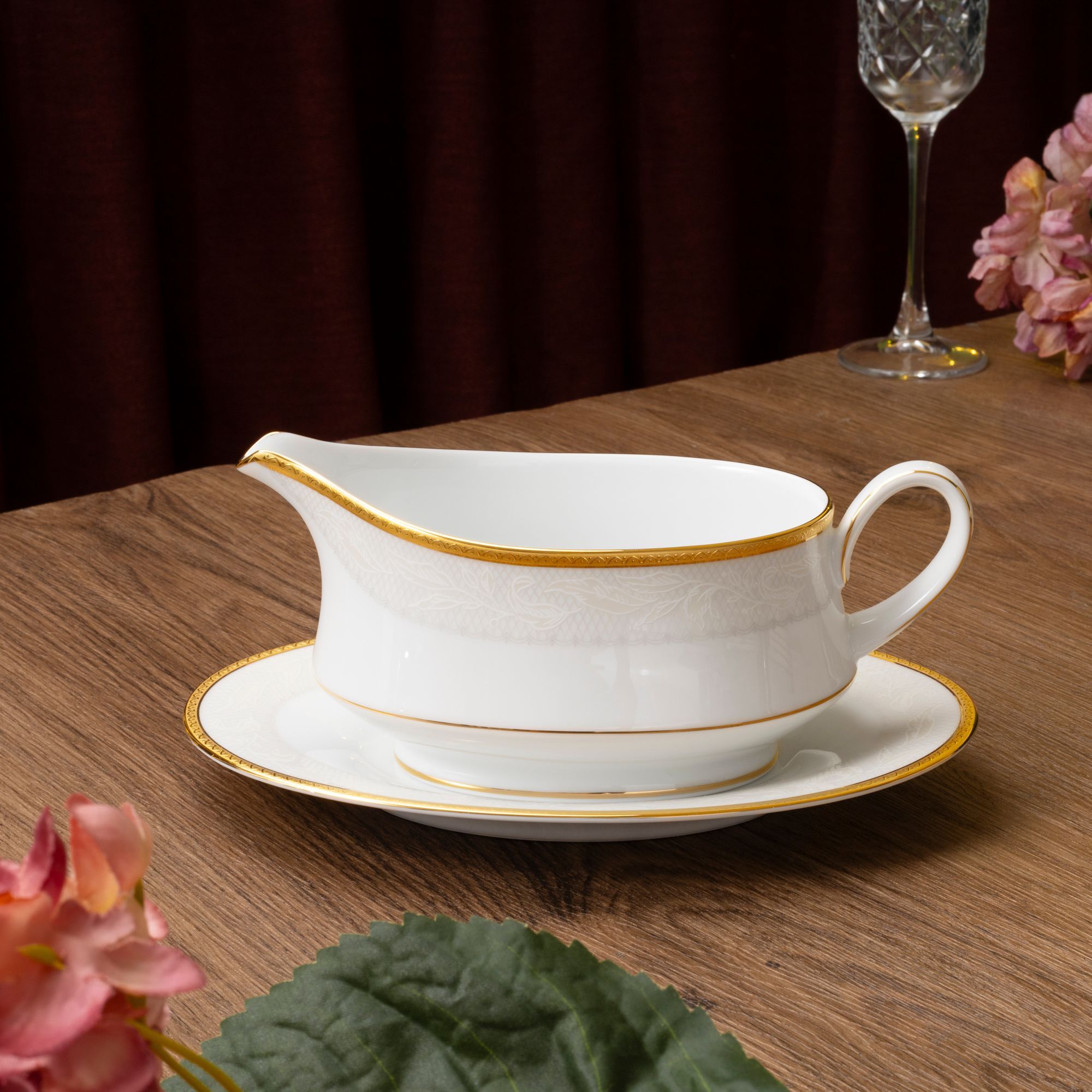 Bộ đĩa ăn kiểu Âu 22 món (cho 6 người) sứ trắng | Noritake Flanders Gold 1714L - D024AL