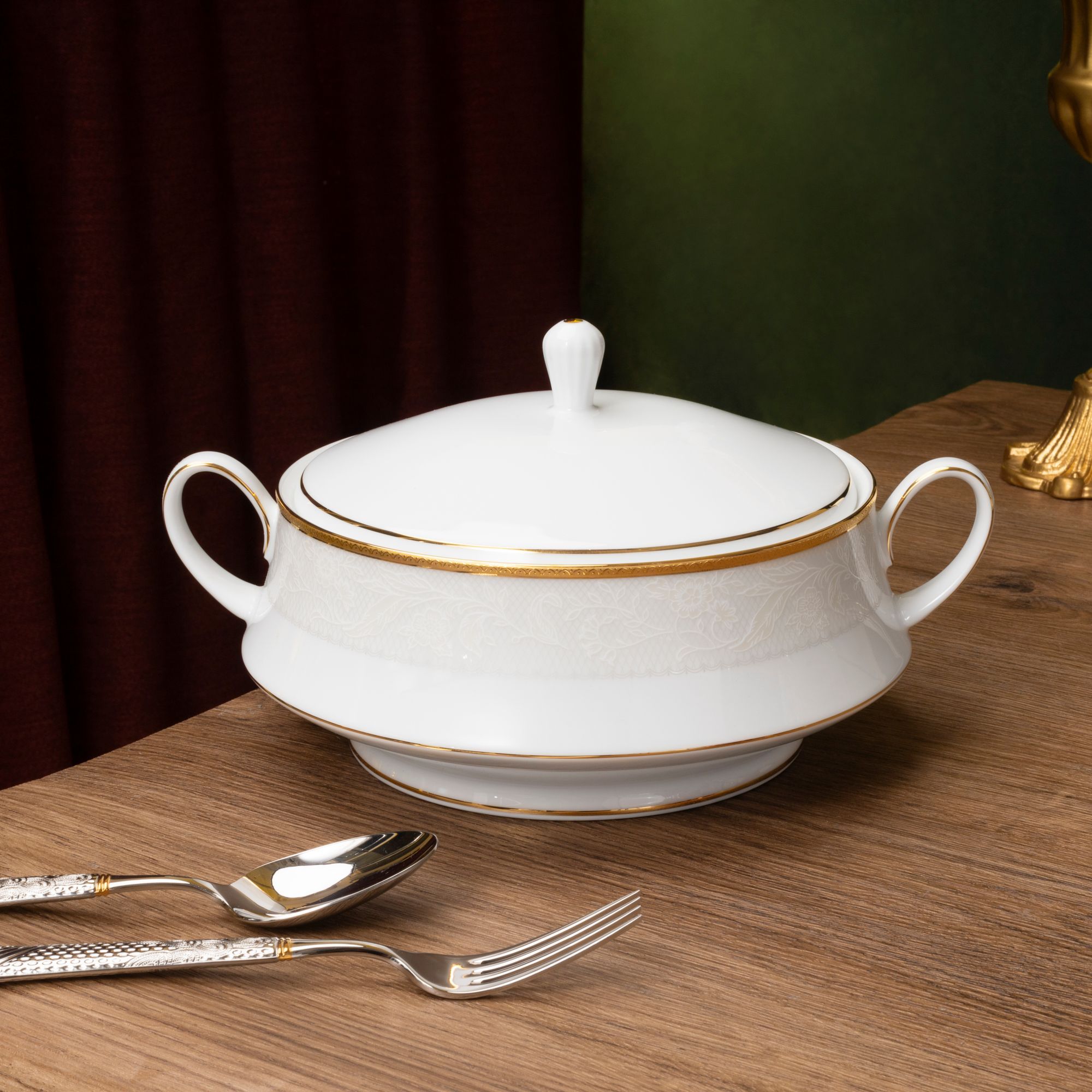 Bộ đĩa ăn kiểu Âu 22 món (cho 6 người) sứ trắng | Noritake Flanders Gold 1714L - D024AL