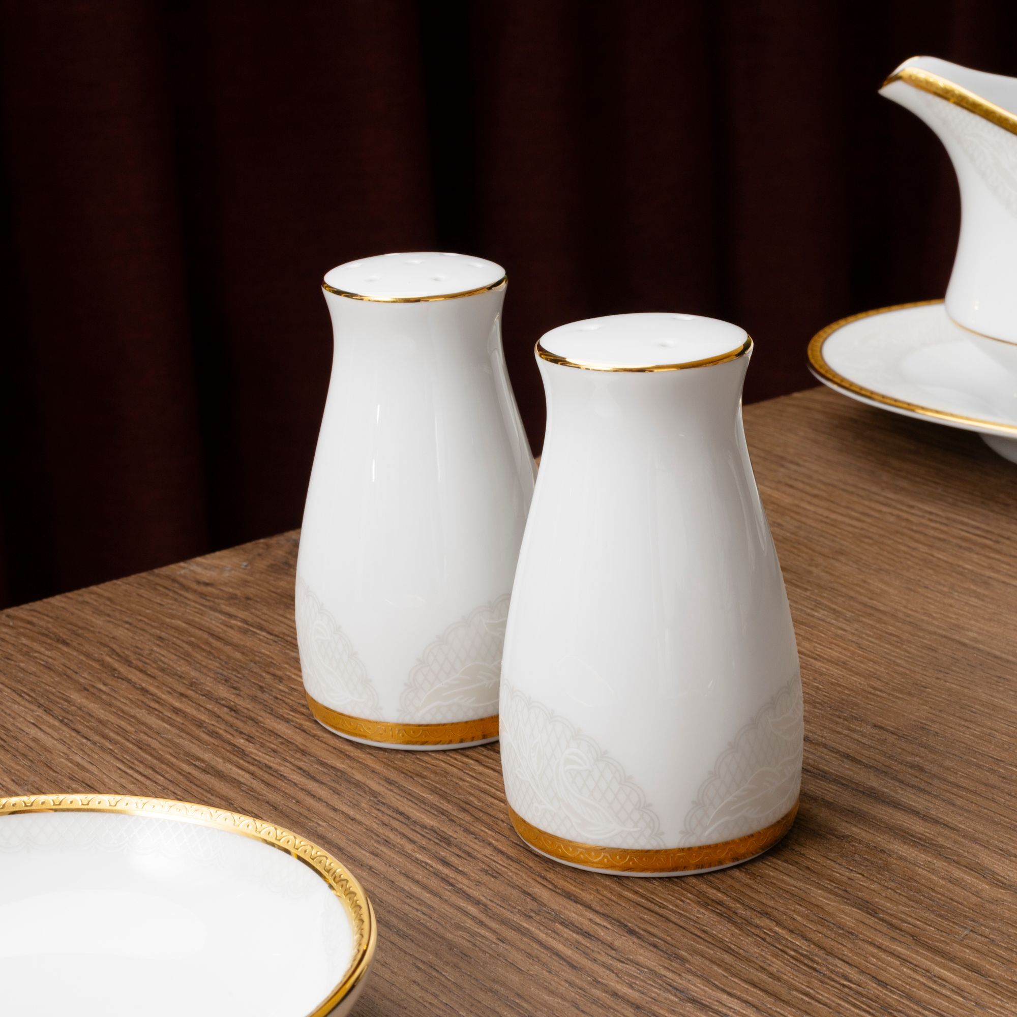 Bộ đĩa ăn kiểu Âu 22 món (cho 6 người) sứ trắng | Noritake Flanders Gold 1714L - D024AL