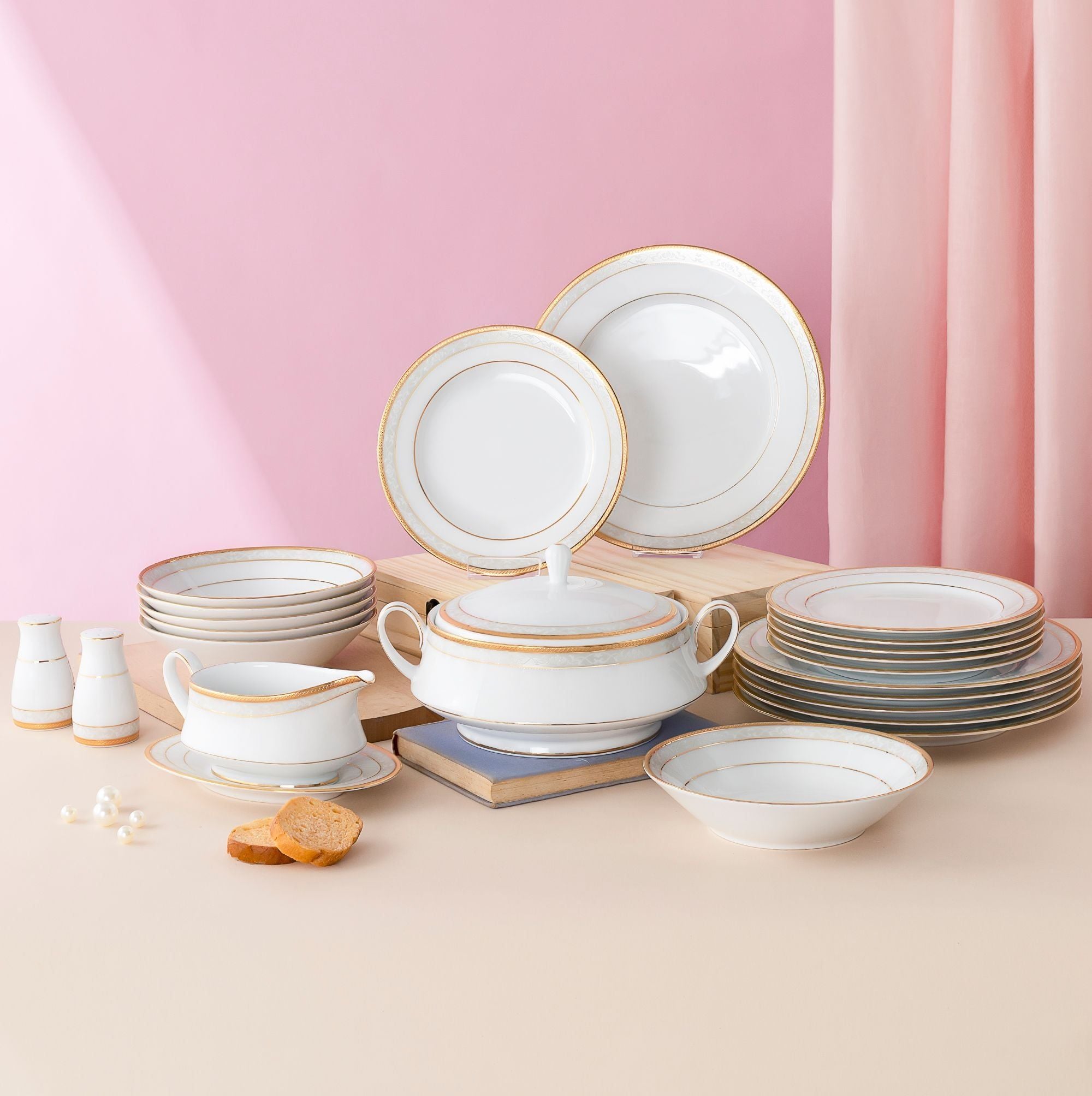 Bộ lọ đựng tiêu (3 lỗ) và muối (7 lỗ) cao 8,6cm sứ trắng | Noritake Hampshire Gold 4335L - 919710