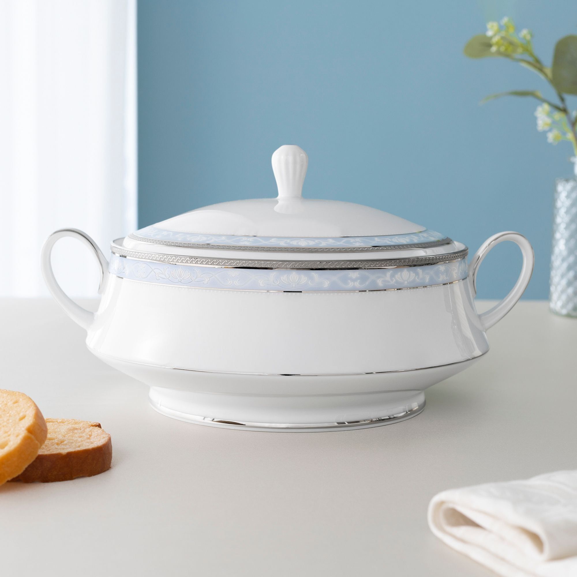 Âu cơm (thố cơm) có nắp dung tích 1.800ml sứ trắng | Noritake Hampshire Platinum 4336L - 91129