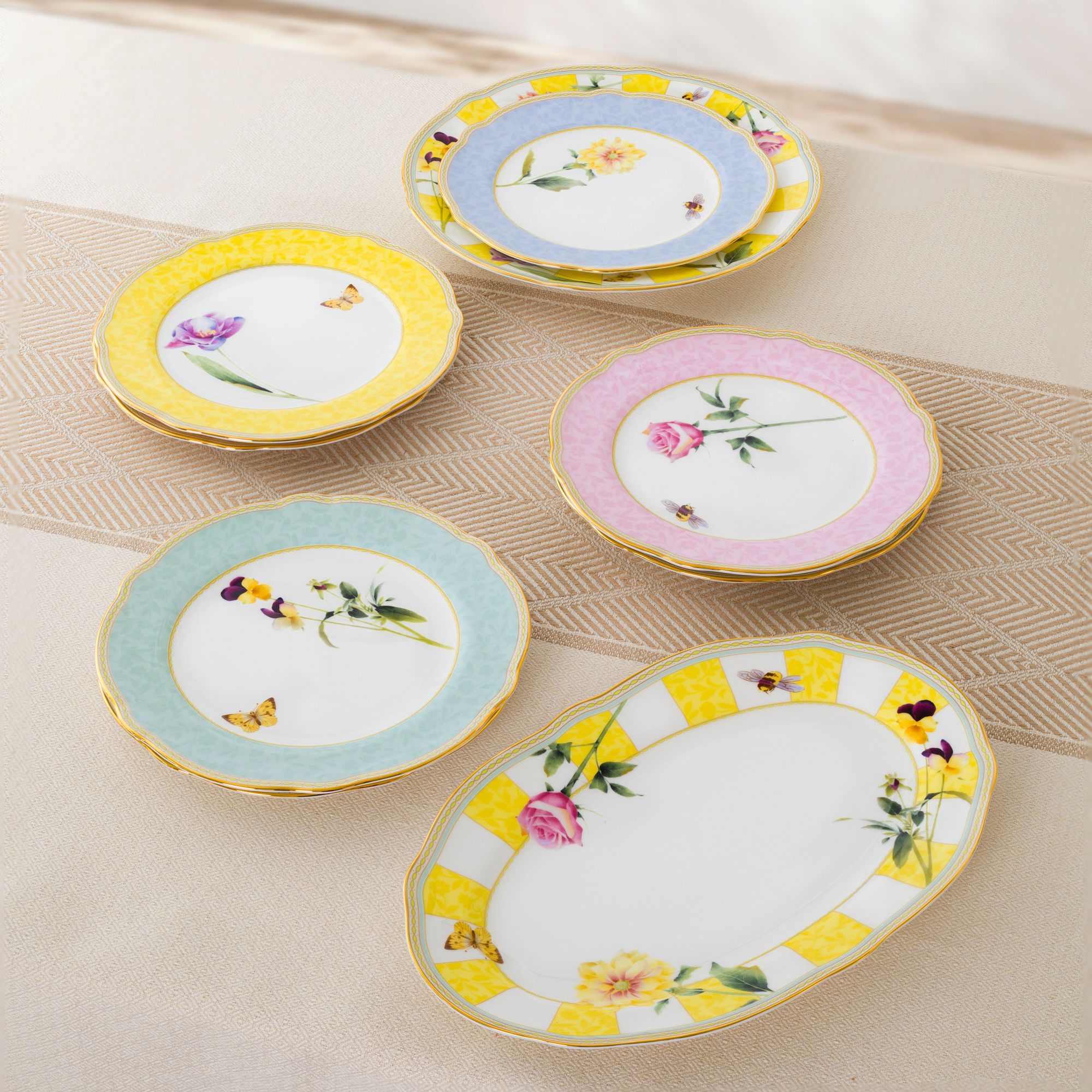 Đĩa tròn cỡ vừa đường kính 22cm sứ xương | Noritake Harvest Dream 4989-1L - 97811