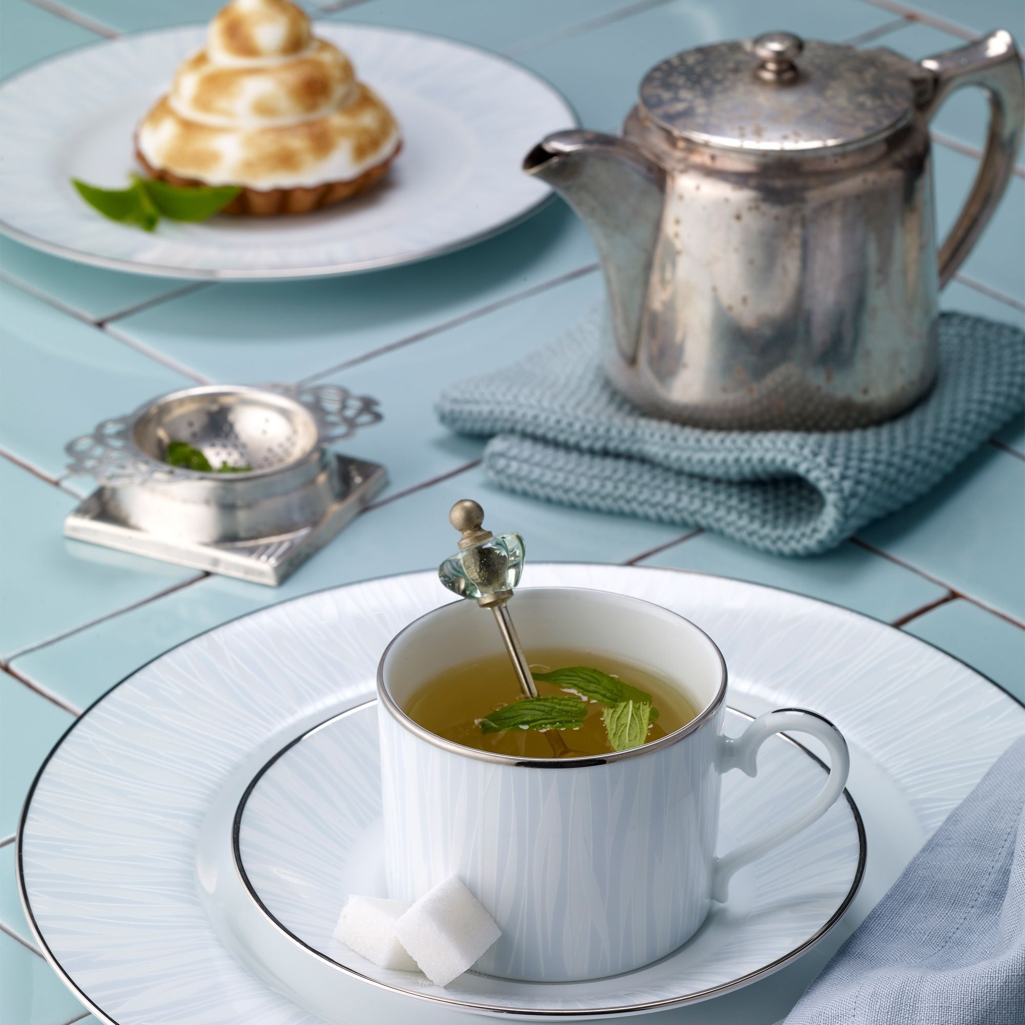 Đĩa tròn cỡ lớn đường kính 26,8cm sứ trắng | Noritake Glacier Platinum 1702L - 91020