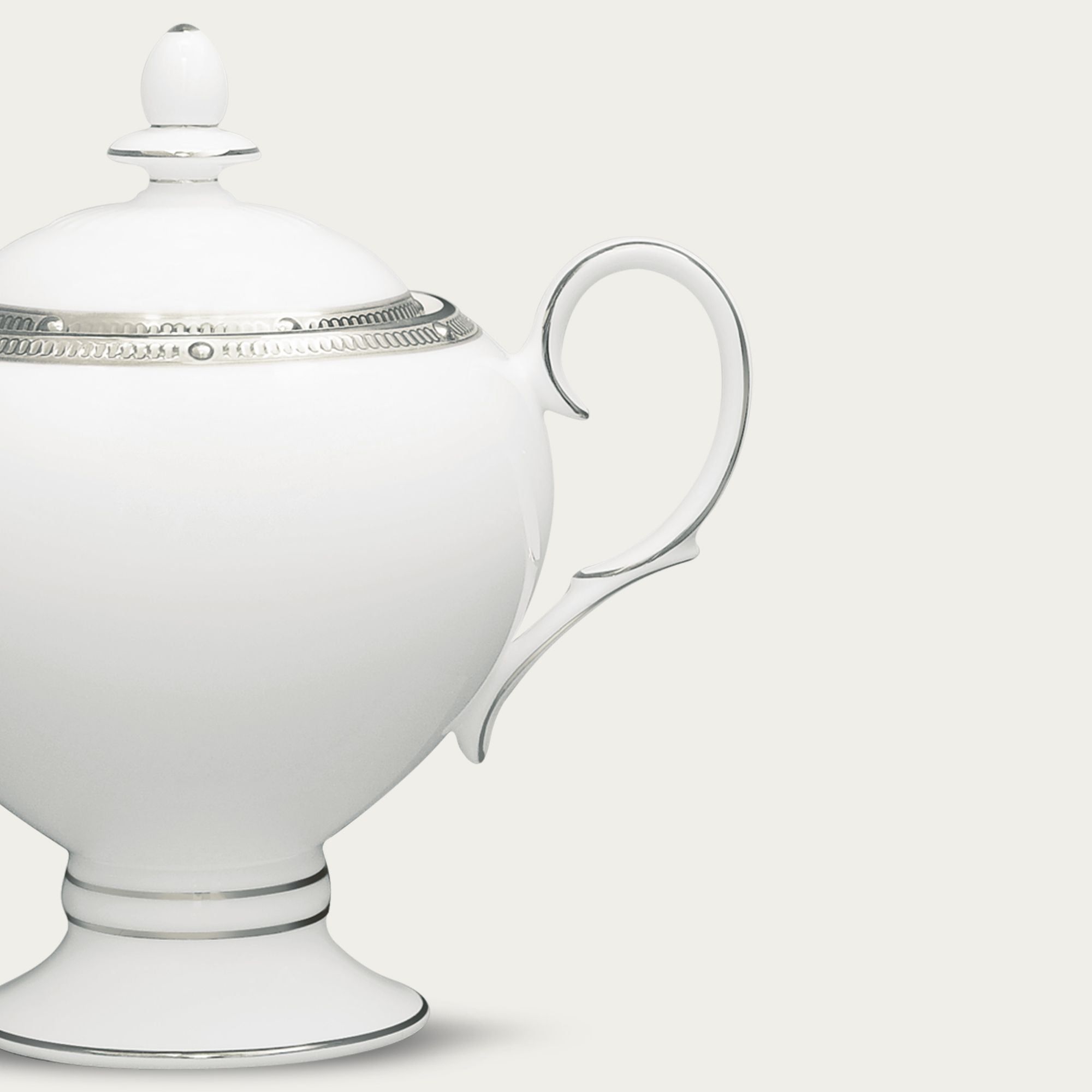 Bình (hũ) đường có nắp đậy dung tích 325ml sứ xương | Noritake Rochelle Platinum 4795L - 50727A