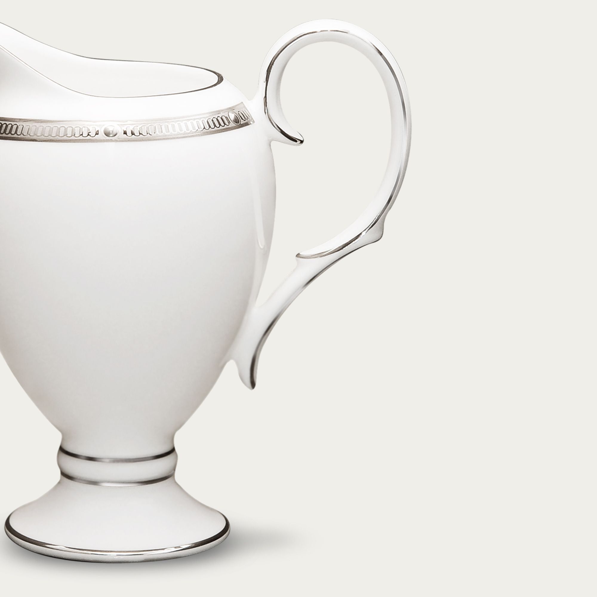 Bình (hũ) đựng sữa dung tích 240ml sứ xương | Noritake Rochelle Platinum 4795L - 50728A