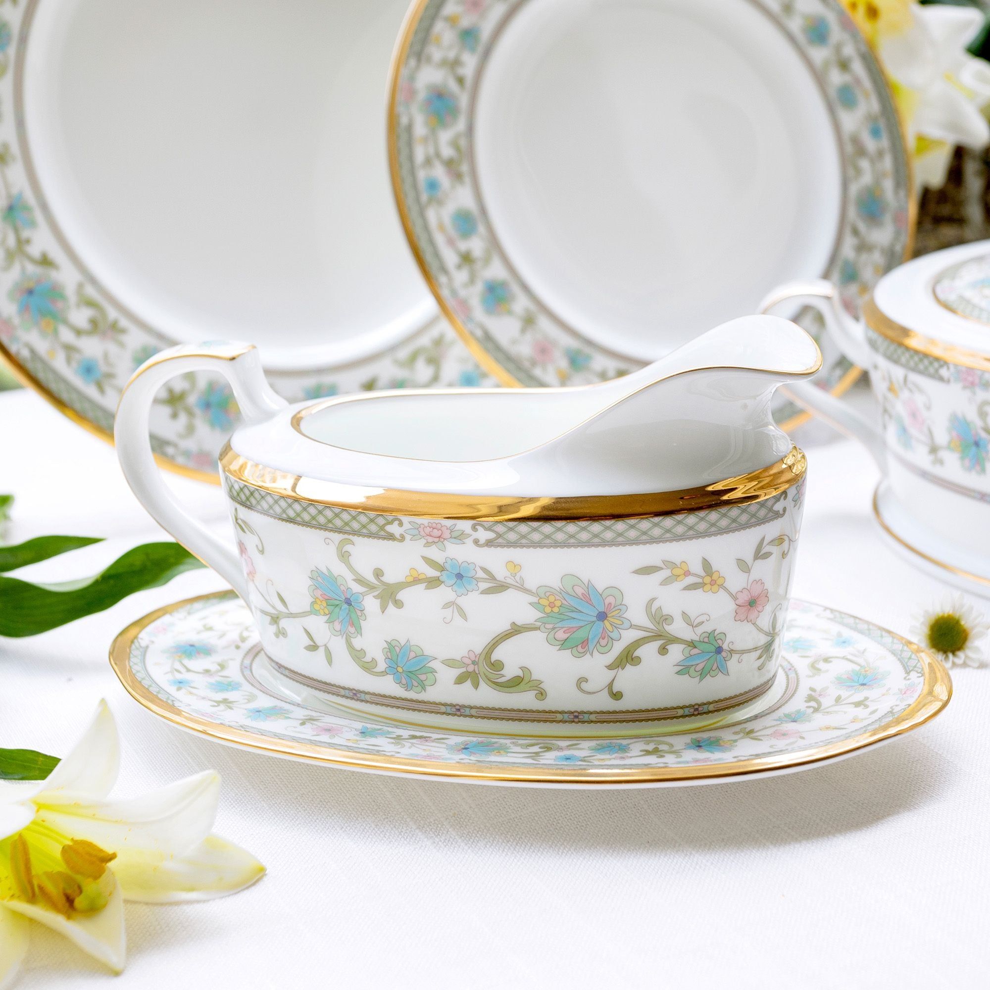 Bình (hũ) đựng nước xốt dung tích 580ml kèm đĩa lót sứ xương Nhật Bản | Noritake Yoshino 9983J - 59541