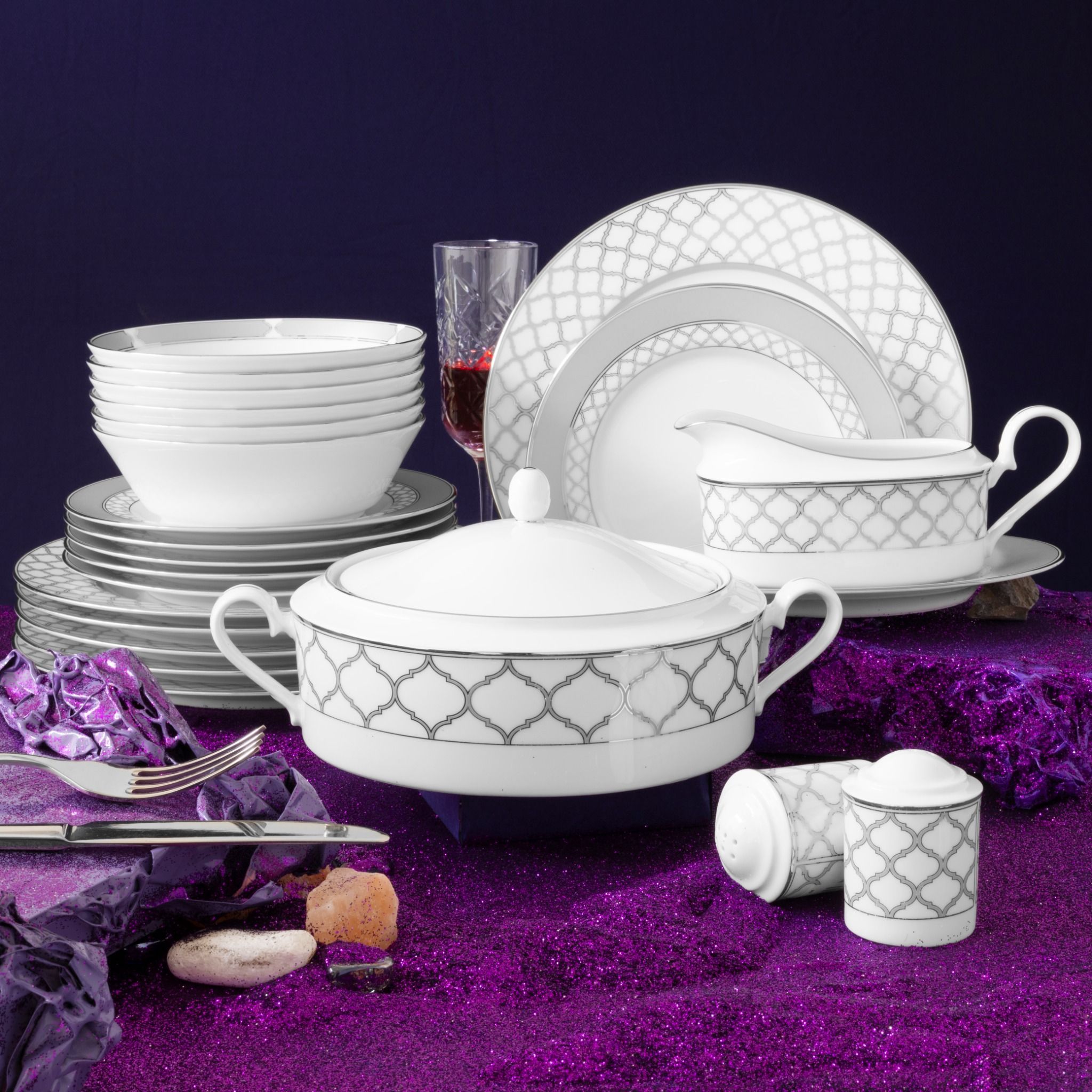 Bộ đĩa ăn kiểu Âu 22 món (cho 6 người) sứ trắng | Noritake Eternal Palace 1717L - D024AM