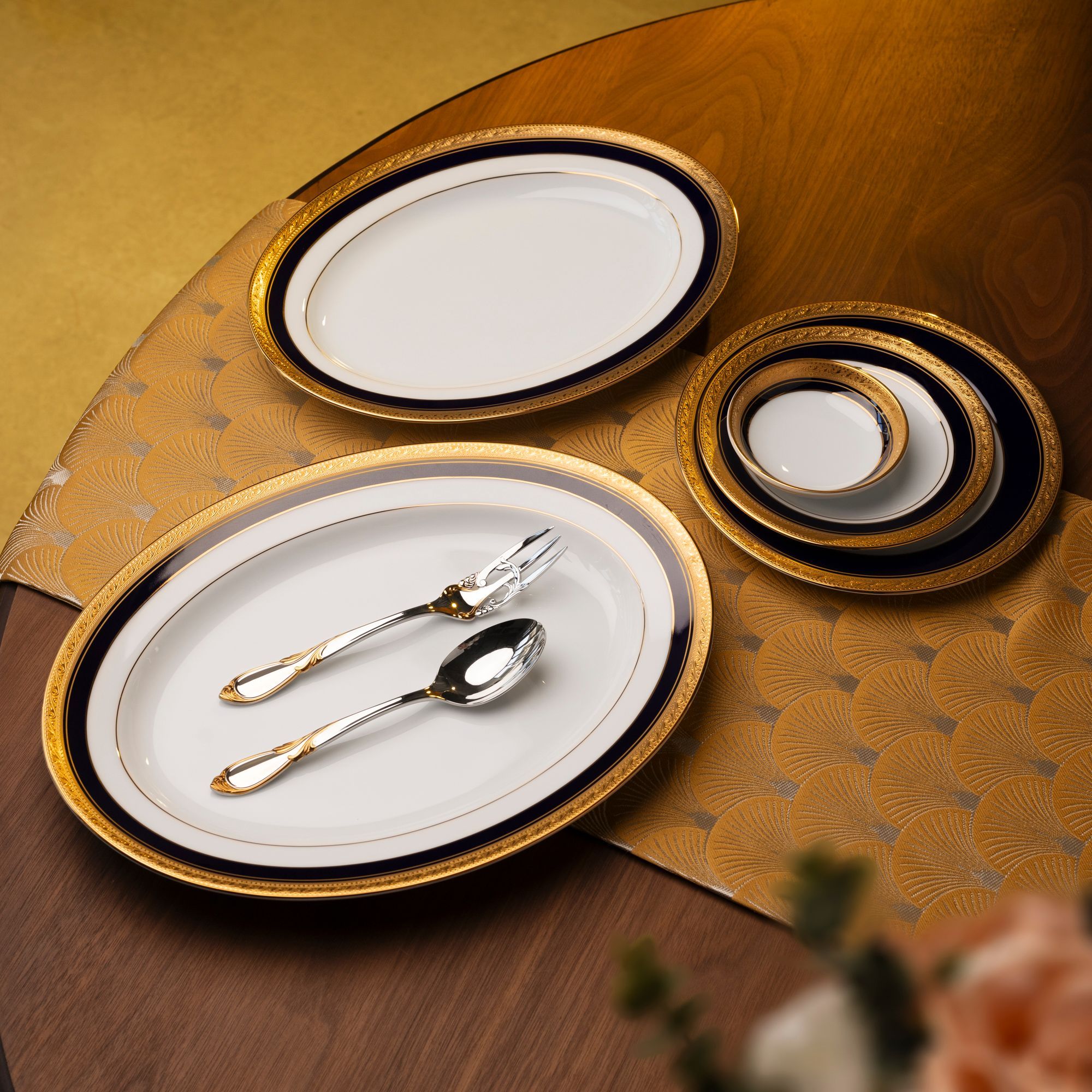 Bộ bát đĩa ăn châu Á cơ bản 22 món (cho 6 người) sứ trắng | Noritake Crestwood Cobalt Gold 4171L - D022AB