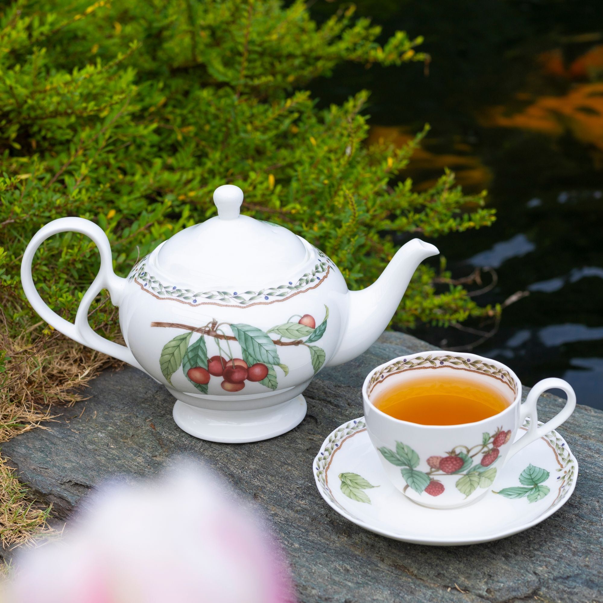 Bộ ấm chén uống trà (ấm 1.030ml, chén 250ml) 18 món sứ xương | Noritake Orchard Garden 4911L - T020A