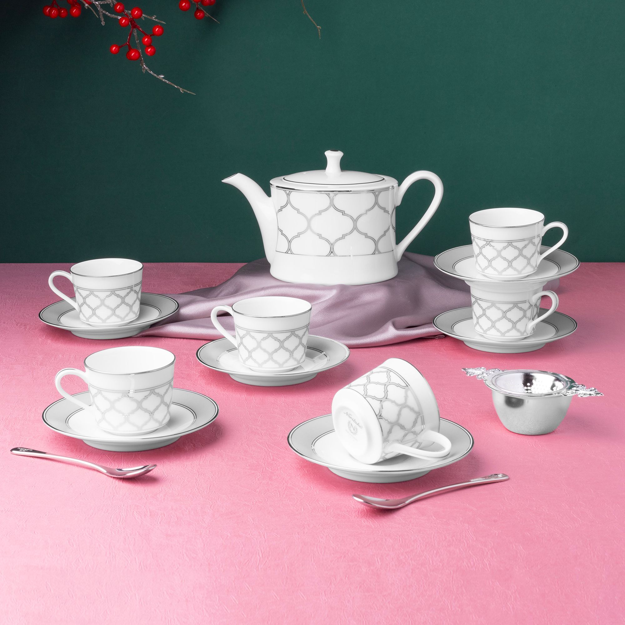 Bộ ấm chén uống trà nhỏ (ấm 630ml, chén 100ml) 13 món sứ trắng | Noritake Eternal Palace 1717L - T014S