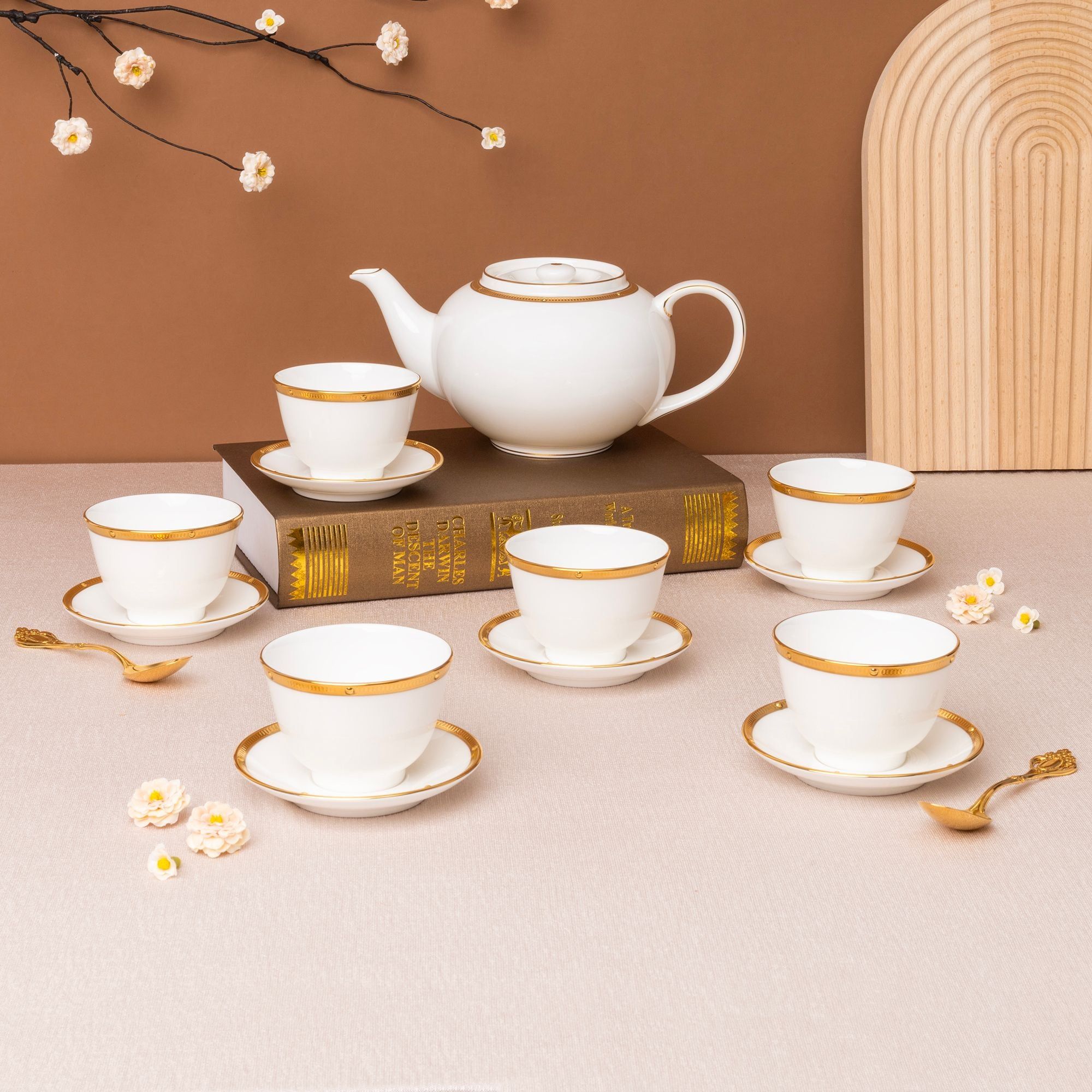 Bộ ấm chén trà châu Á (ấm 950ml, chén 145ml) 13 món sứ xương | Noritake Rochelle Gold 4796L - T014SA