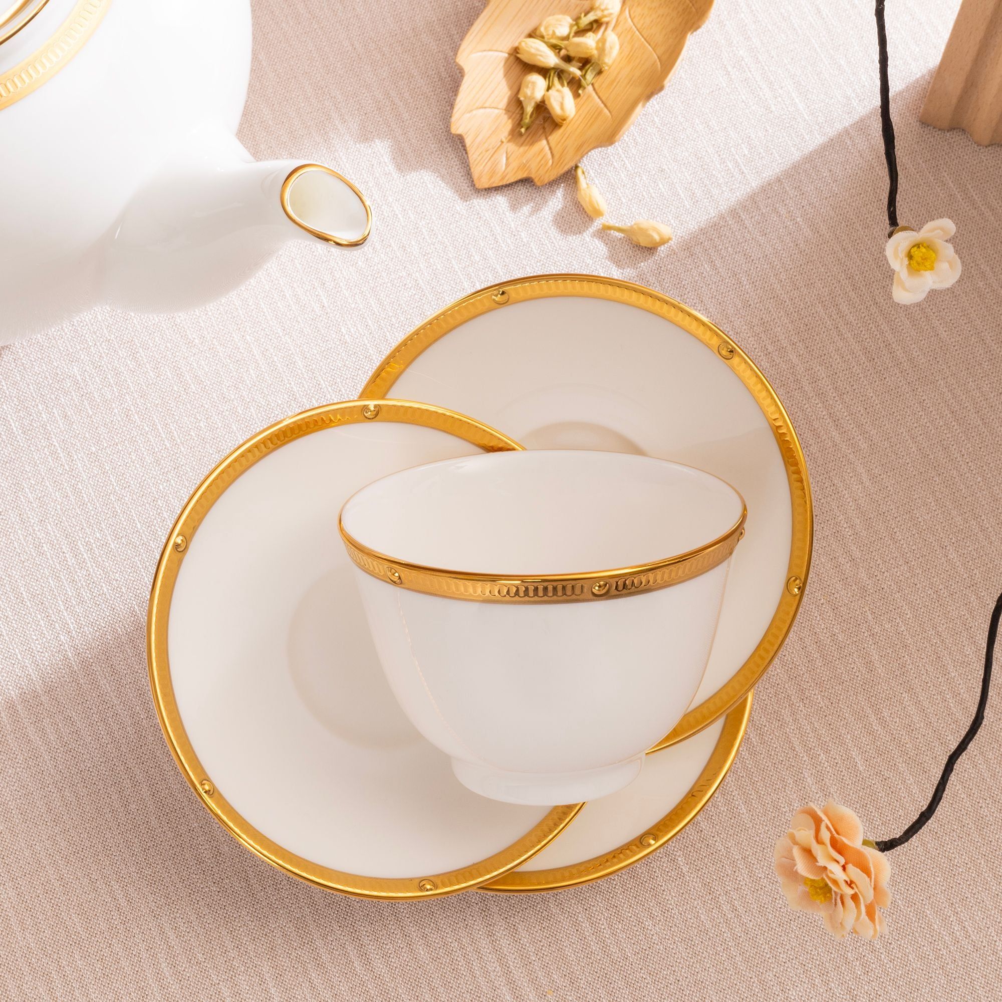 Bộ ấm chén trà châu Á (ấm 950ml, chén 145ml) 13 món sứ xương | Noritake Rochelle Gold 4796L - T014SA