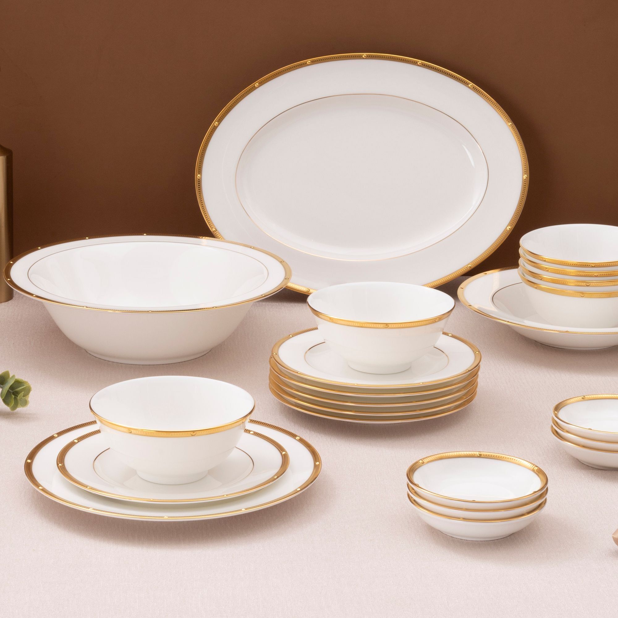 Bộ bát đĩa ăn châu Á cơ bản 22 món (cho 6 người) sứ xương | Noritake Rochelle Gold 4796L - D022AB