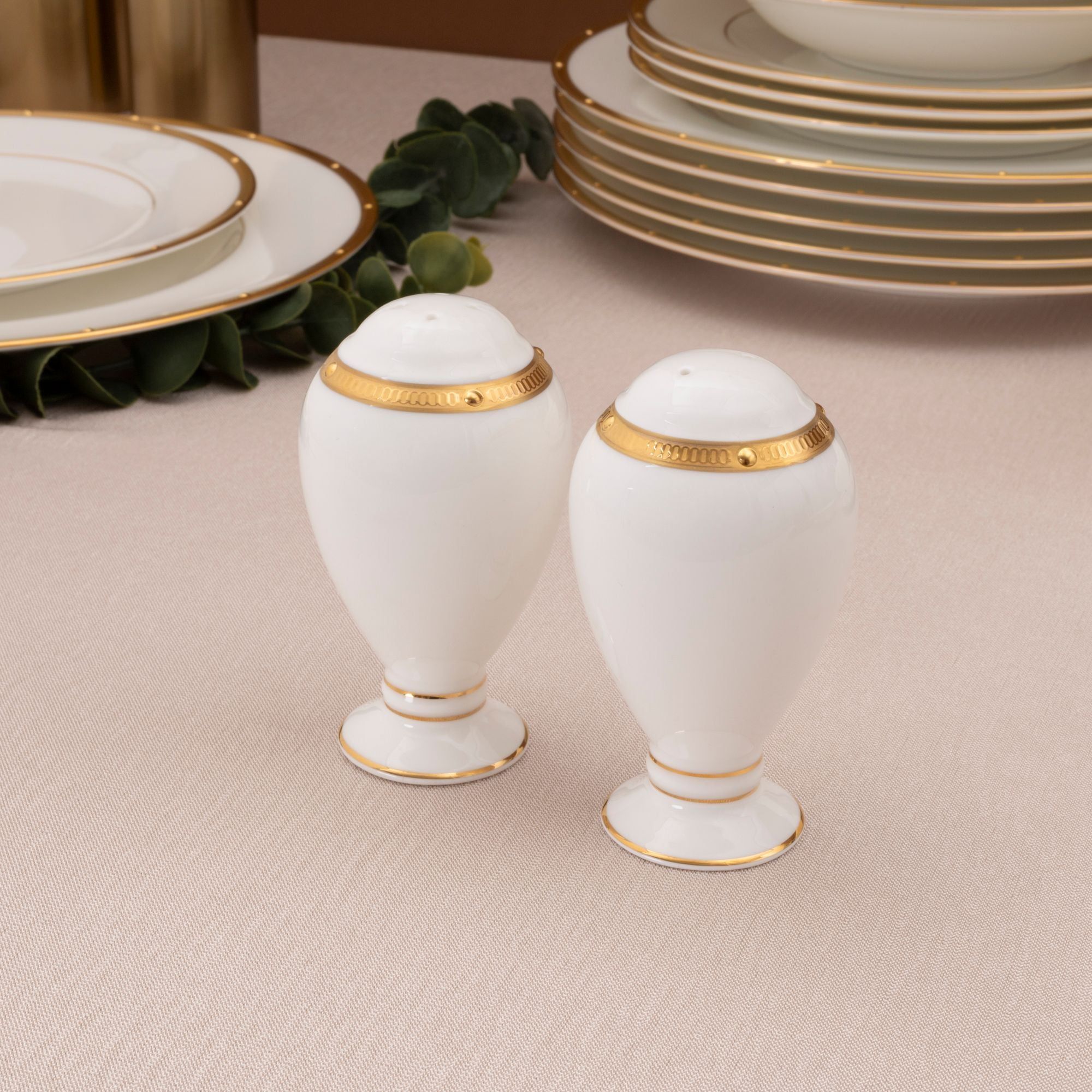 Bộ đĩa ăn kiểu Âu 22 món (cho 6 người) sứ xương | Noritake Rochelle Gold 4796L - D024AN