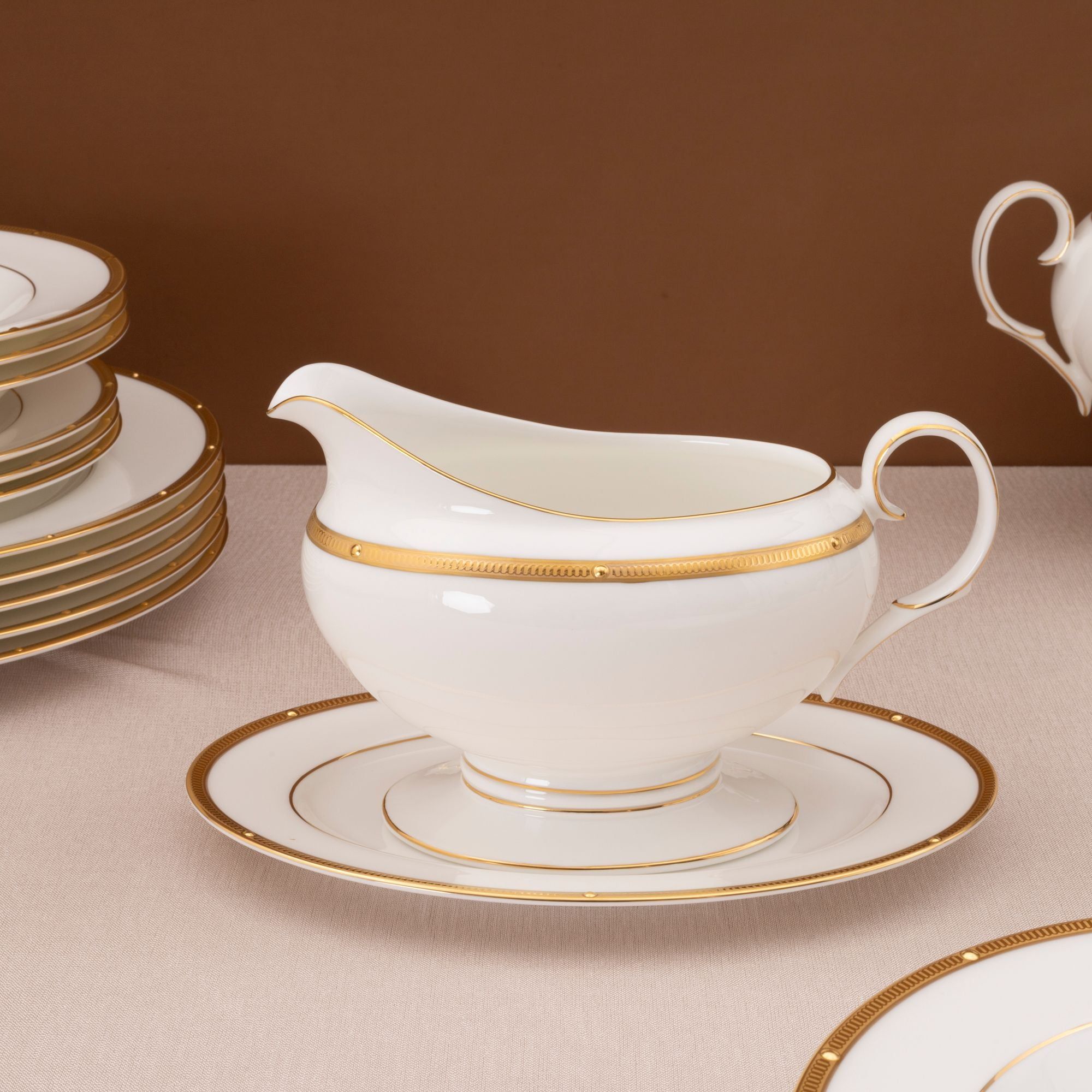 Bộ đĩa ăn kiểu Âu 22 món (cho 6 người) sứ xương | Noritake Rochelle Gold 4796L - D024AN