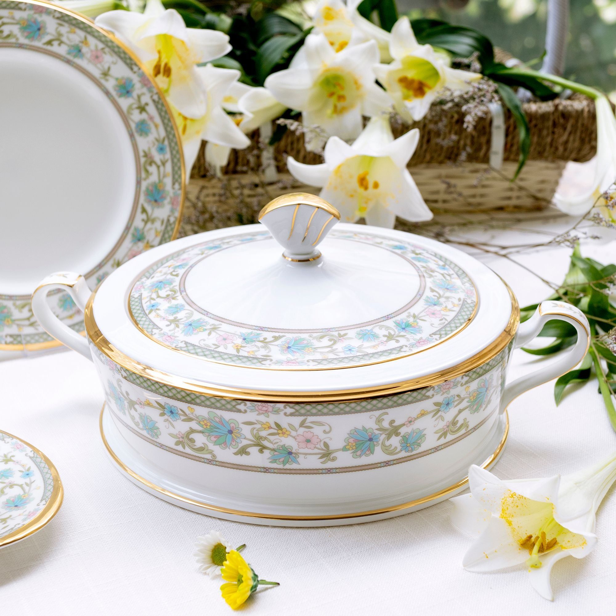 Âu cơm (thố cơm) có nắp dung tích 1.980ml sứ xương Nhật Bản | Noritake Yoshino 9983J - 59529