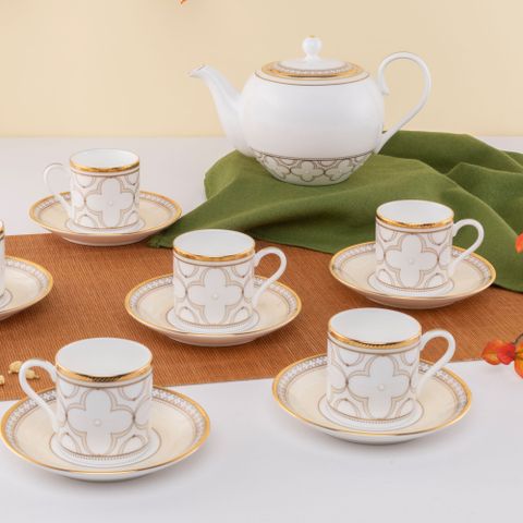  Bộ ấm chén uống trà nhỏ (ấm 650ml, chén 90ml) 13 món sứ xương | Noritake Trefolio Gold 4945L - T014S 