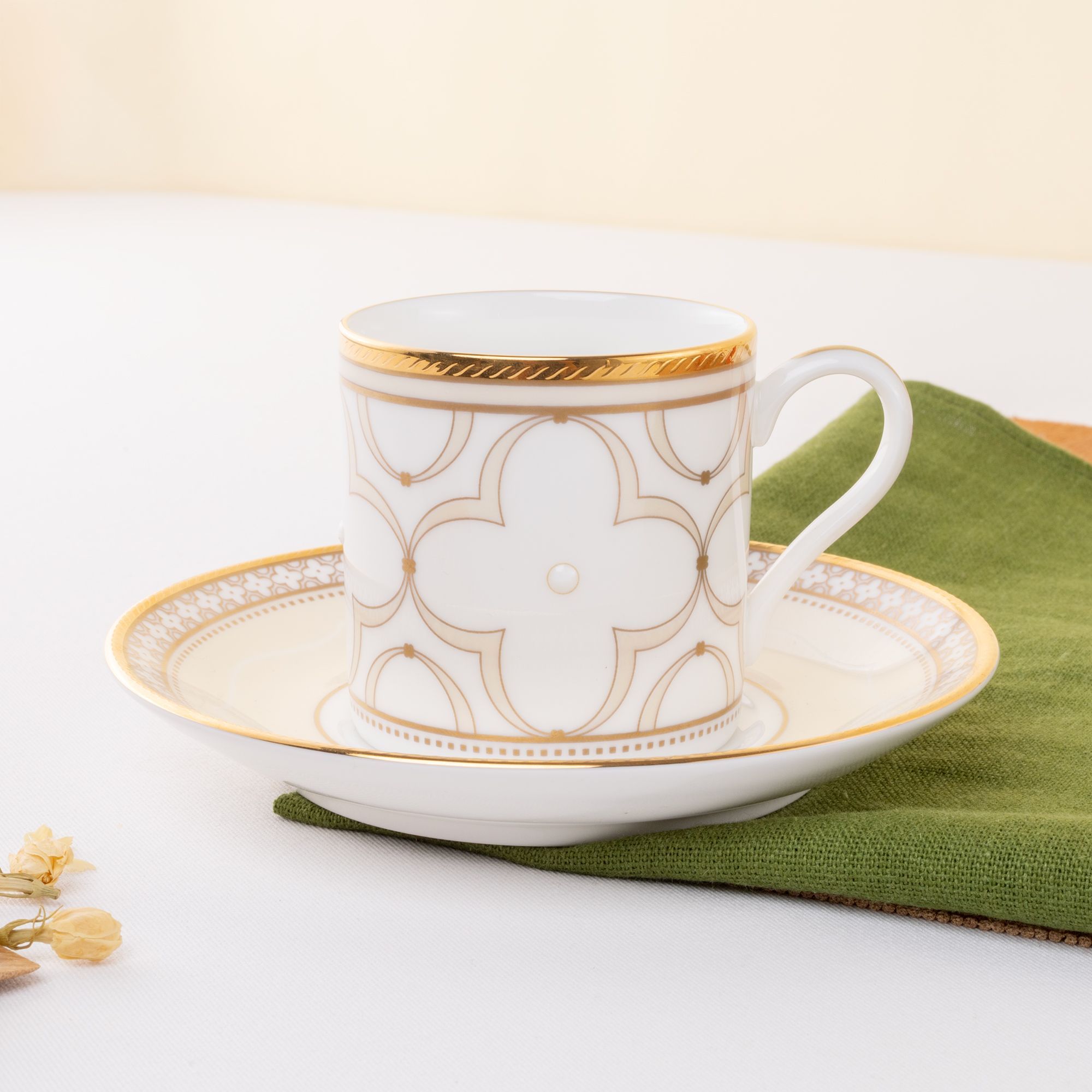 Bộ ấm chén uống trà nhỏ (ấm 650ml, chén 90ml) 13 món sứ xương | Noritake Trefolio Gold 4945L - T014S