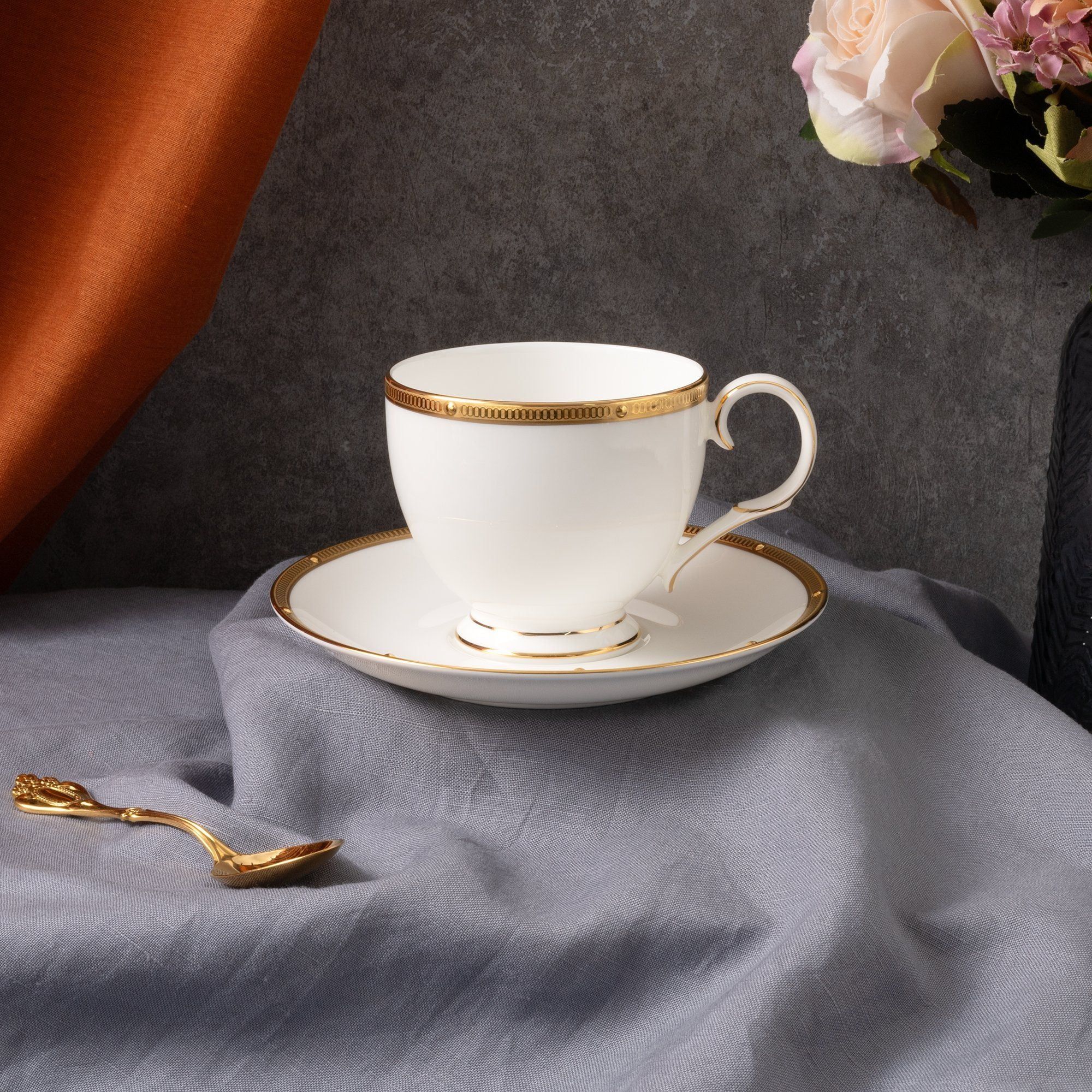 Bộ ấm chén uống trà (ấm 1.150ml, chén 250ml) 15 món sứ xương | Noritake Rochelle Gold 4796L - T017A