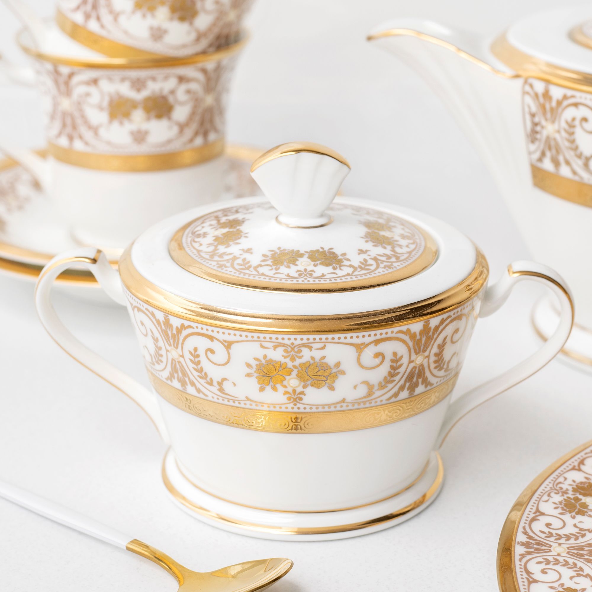 Bộ ấm chén uống trà (ấm 1.440ml, chén 220ml) 15 món sứ xương Nhật Bản | Noritake Georgian Palace 4858J - T017L