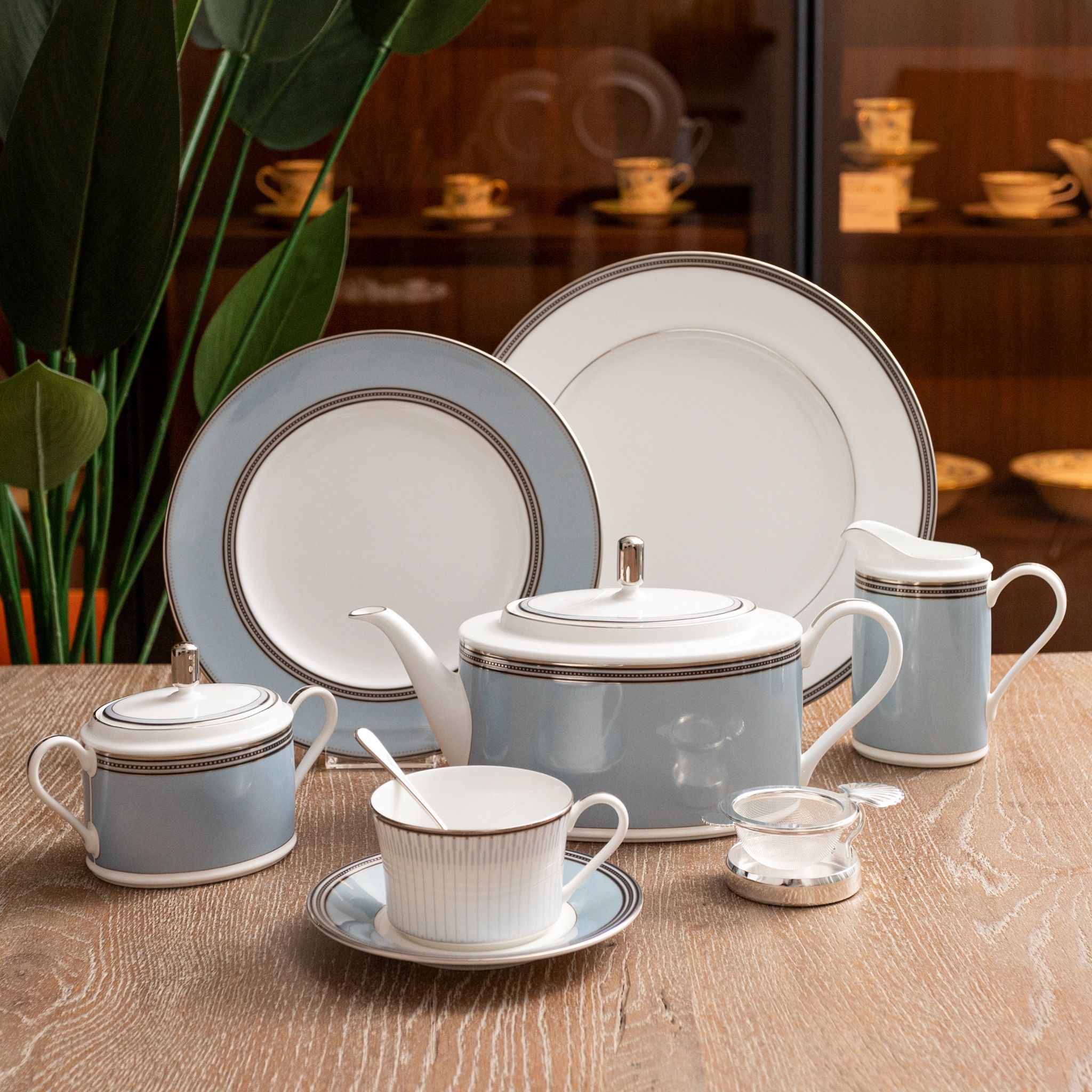 Bộ ấm chén uống trà (ấm 1.250ml, chén 245ml) 15 món sứ xương | Noritake Bogart Platinum 4958L - T017A