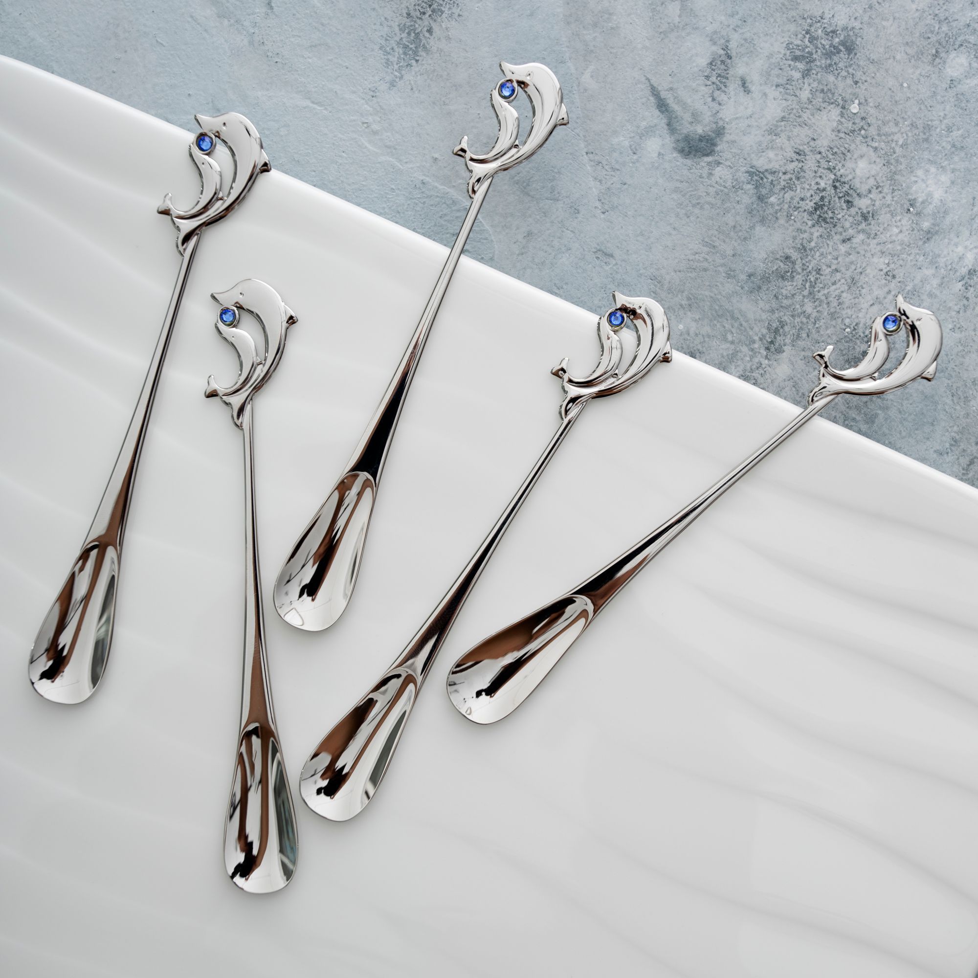 Bộ 05 thìa (muỗng) uống trà hình cá heo đính pha lê Swarovski | Yamaco Gem Dolphin GDS - 5