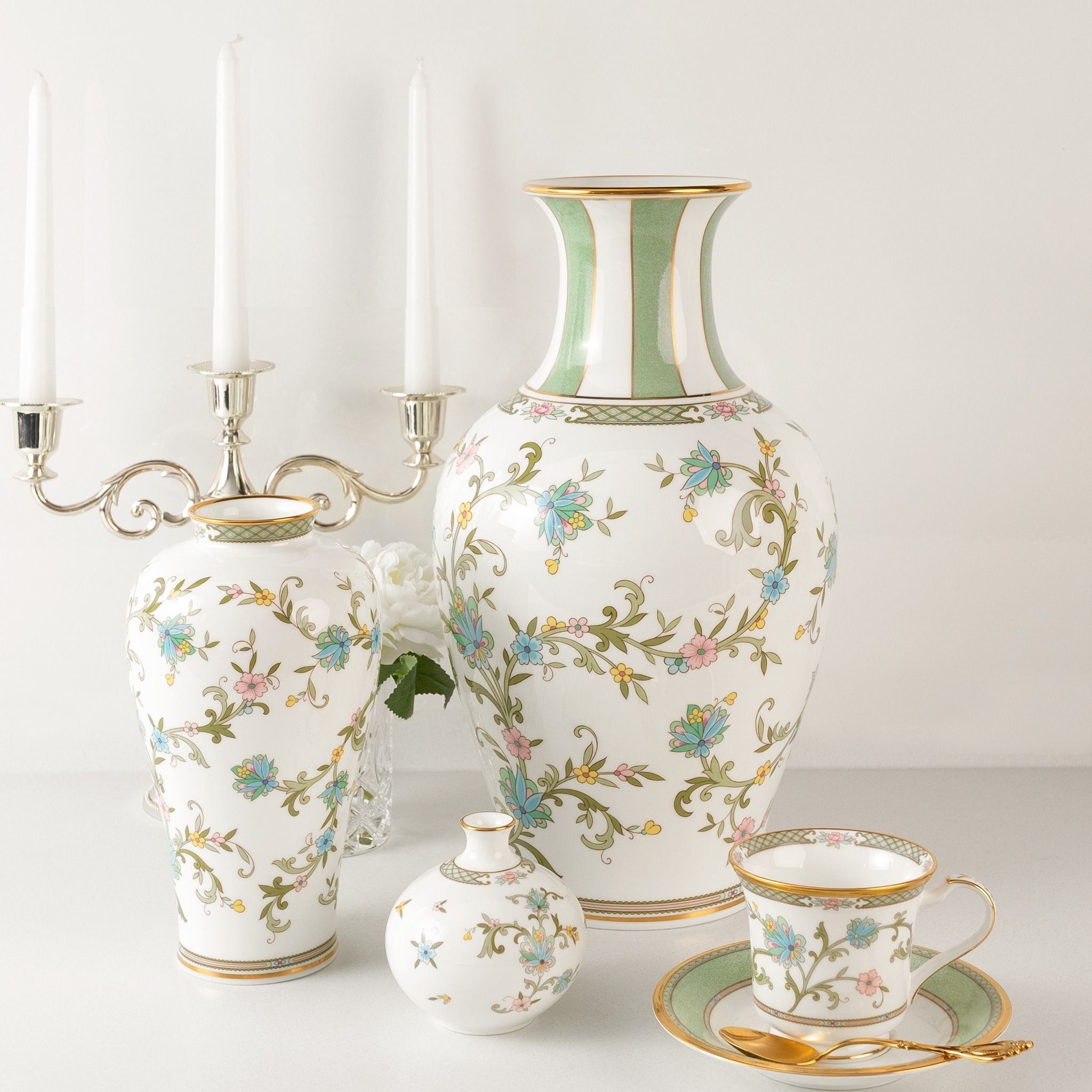 Bình hoa trang trí cao cấp 22cm sứ xương nhập khẩu Nhật Bản | Noritake Yoshino 9983J - T53924