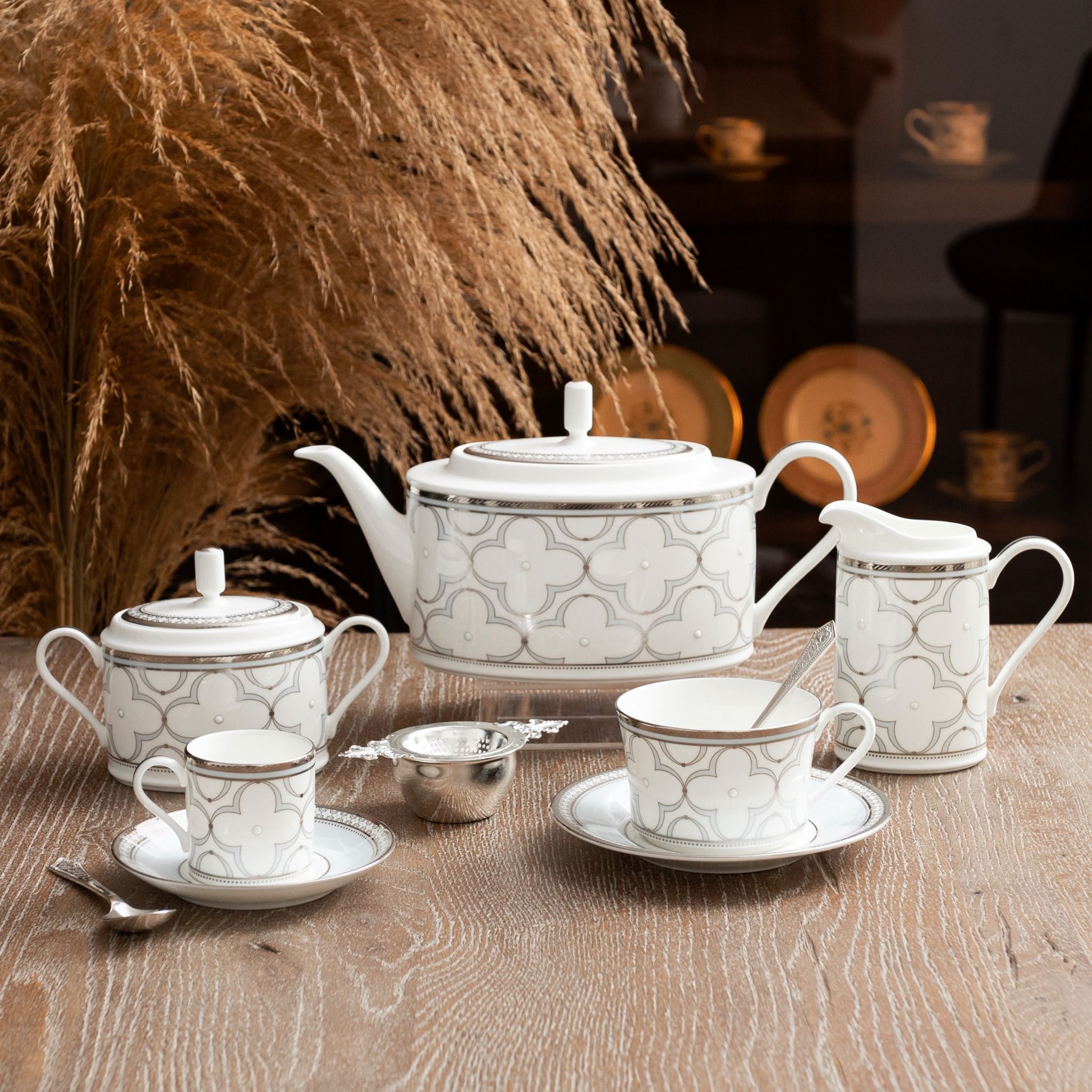Bộ ấm chén uống trà (ấm 1.250ml, chén 245ml) 15 món sứ xương | Noritake Trefolio Platinum 4957L - T017A