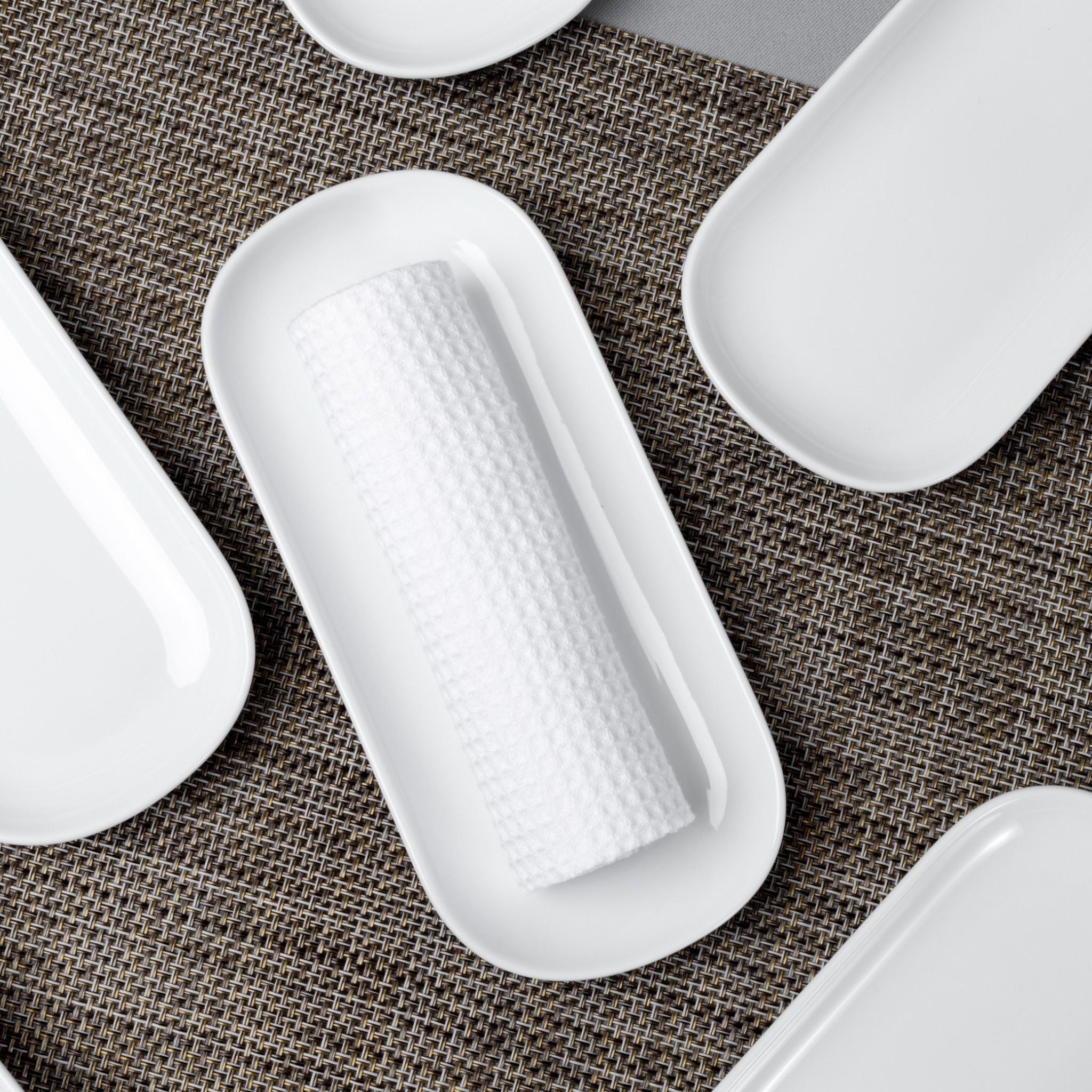 Bộ 06 khay chữ nhật bo góc dài 17,7cm đựng khăn ướt sứ trắng | Noritake Art Stage 4257L - S91877