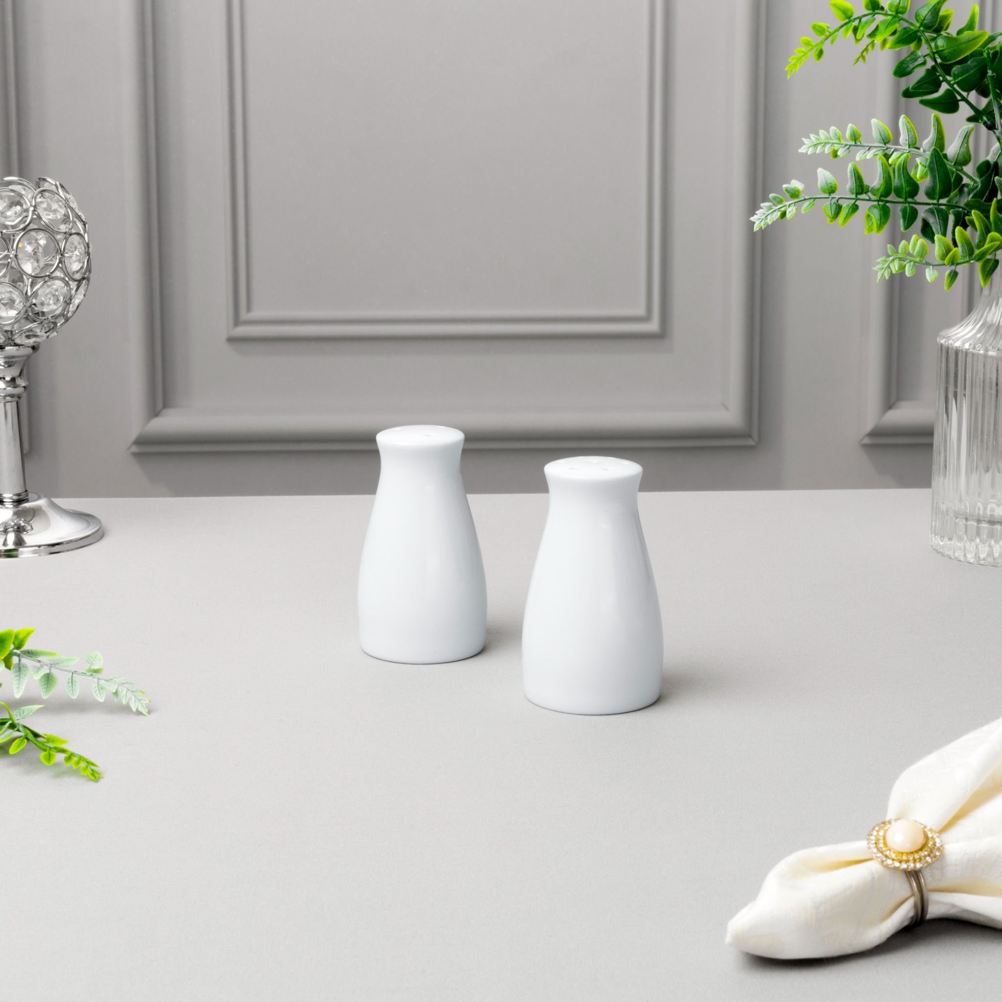 Bộ lọ đựng tiêu (3 lỗ) và muối (7 lỗ) cao 8,6cm sứ trắng | Noritake Art Stage 3-336L - 919710