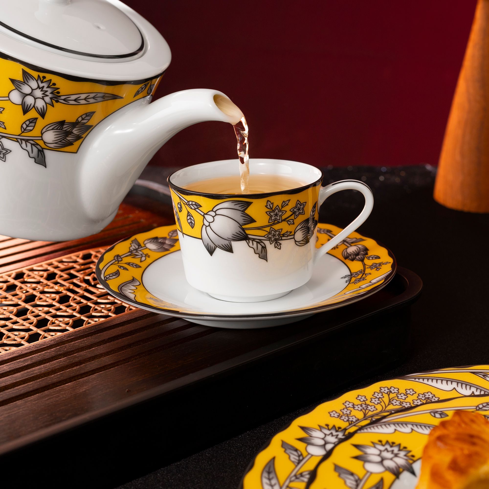 Chén trà (tách trà) nhỏ dung tích 100ml (màu vàng) kèm đĩa lót sứ trắng | Noritake Chelsea Estate 1779L - Q002GE