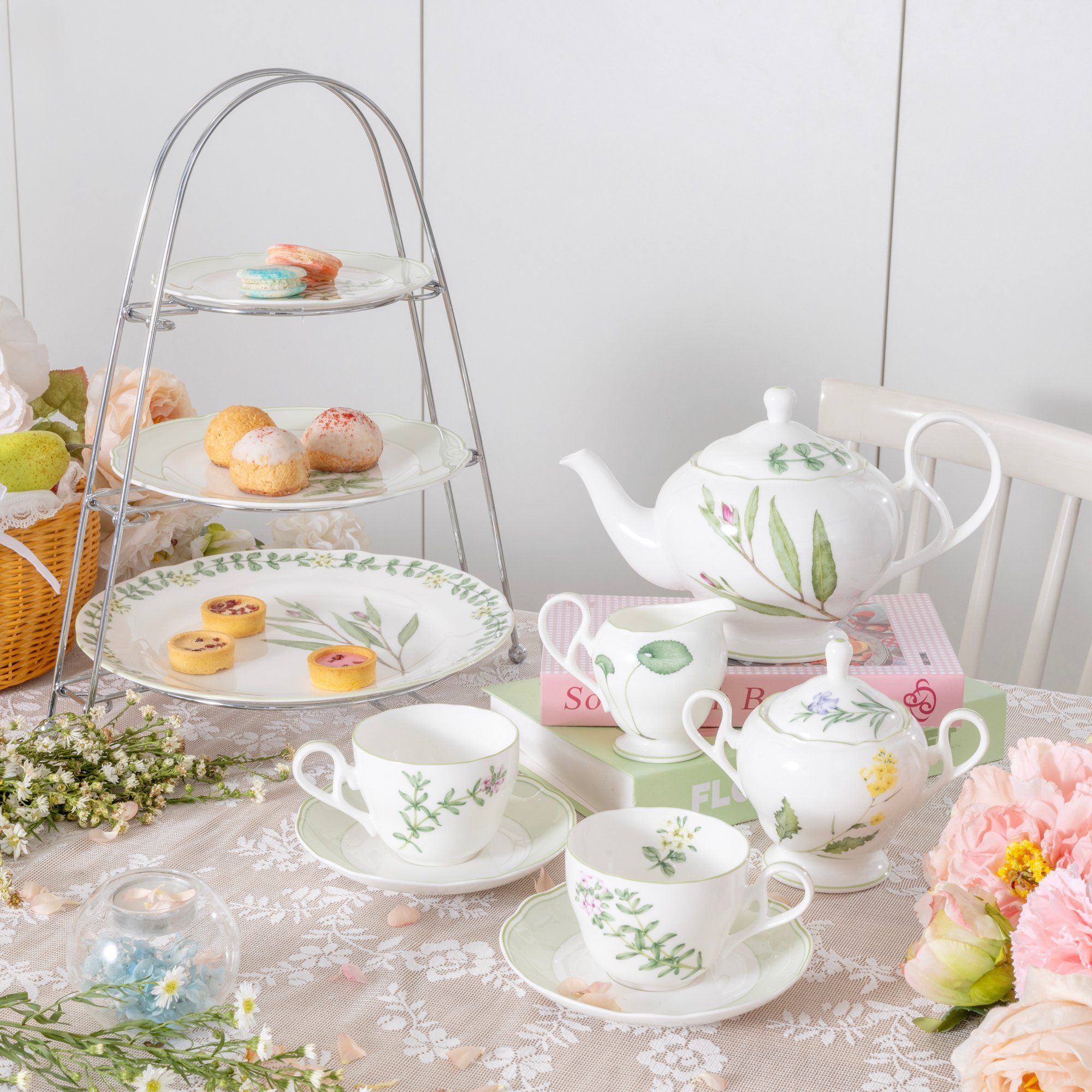 Bộ ấm chén uống trà (ấm 1.030ml, chén 250ml) 15 món sứ xương | Noritake English Herbs 4942L - T017A