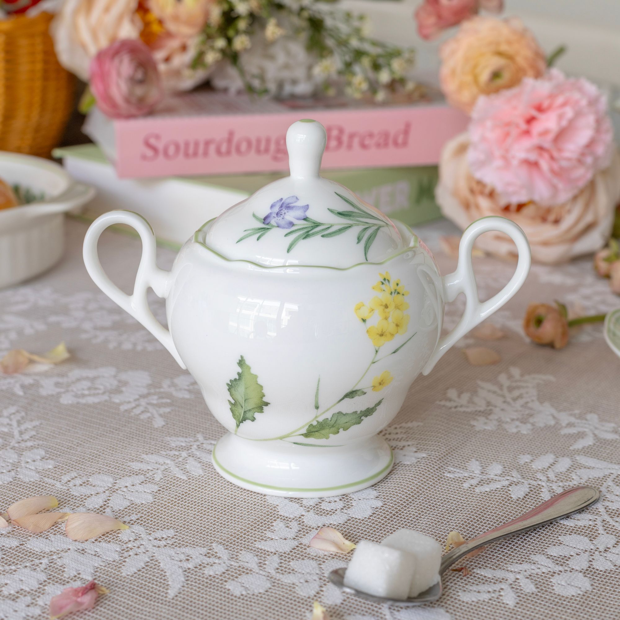 Bộ ấm chén uống trà (ấm 1.030ml, chén 250ml) 15 món sứ xương | Noritake English Herbs 4942L - T017A