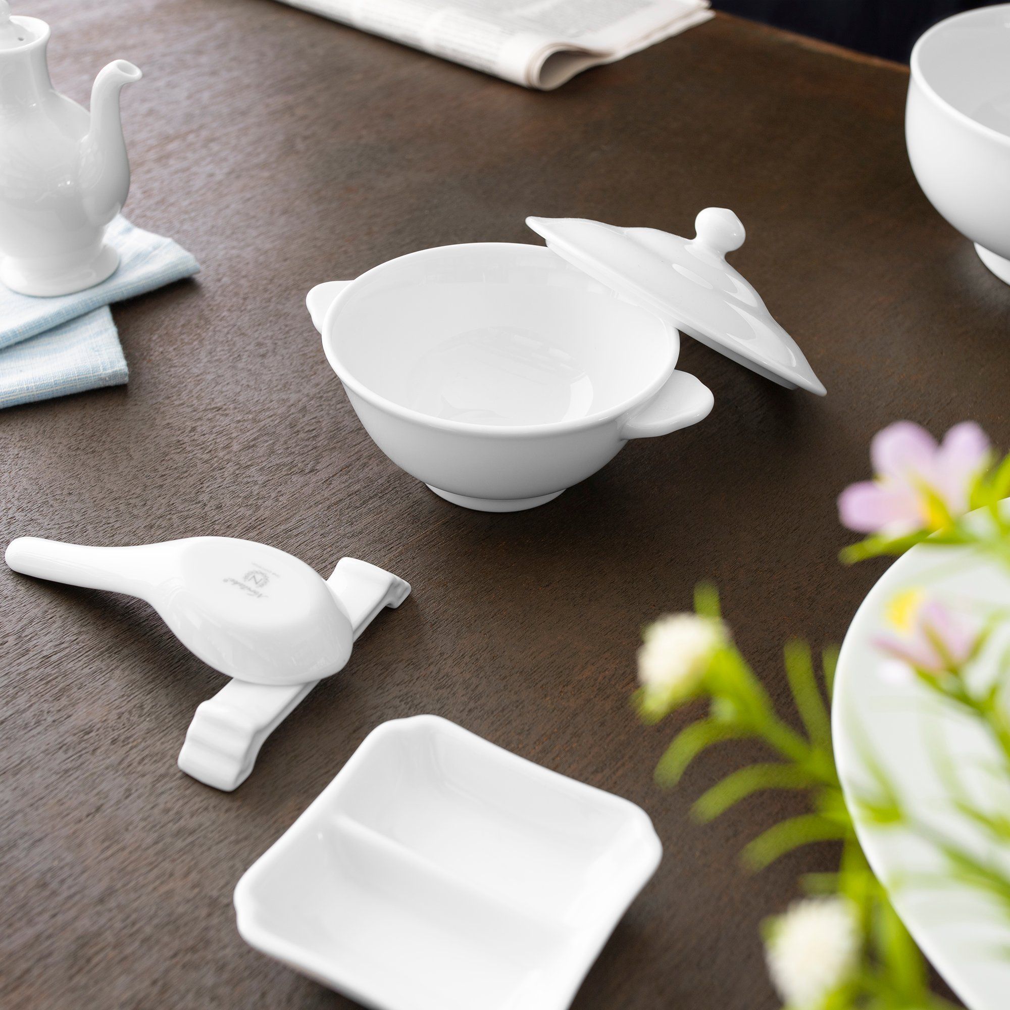 Nắp đậy bát (chén) ăn súp, yến 260ml có quai cầm sứ trắng | Noritake Art Stage 4257L - 91869C