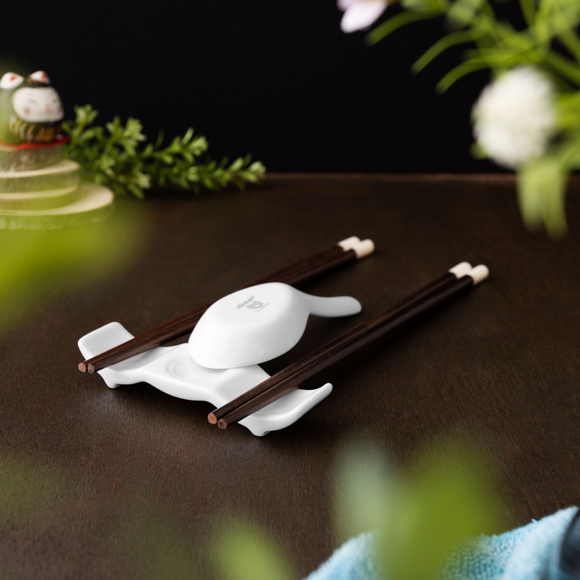 Dụng cụ gác đũa & thìa (gác đũa muỗng) dài 10,8cm sứ trắng | Noritake Art Stage 4257L - 91831