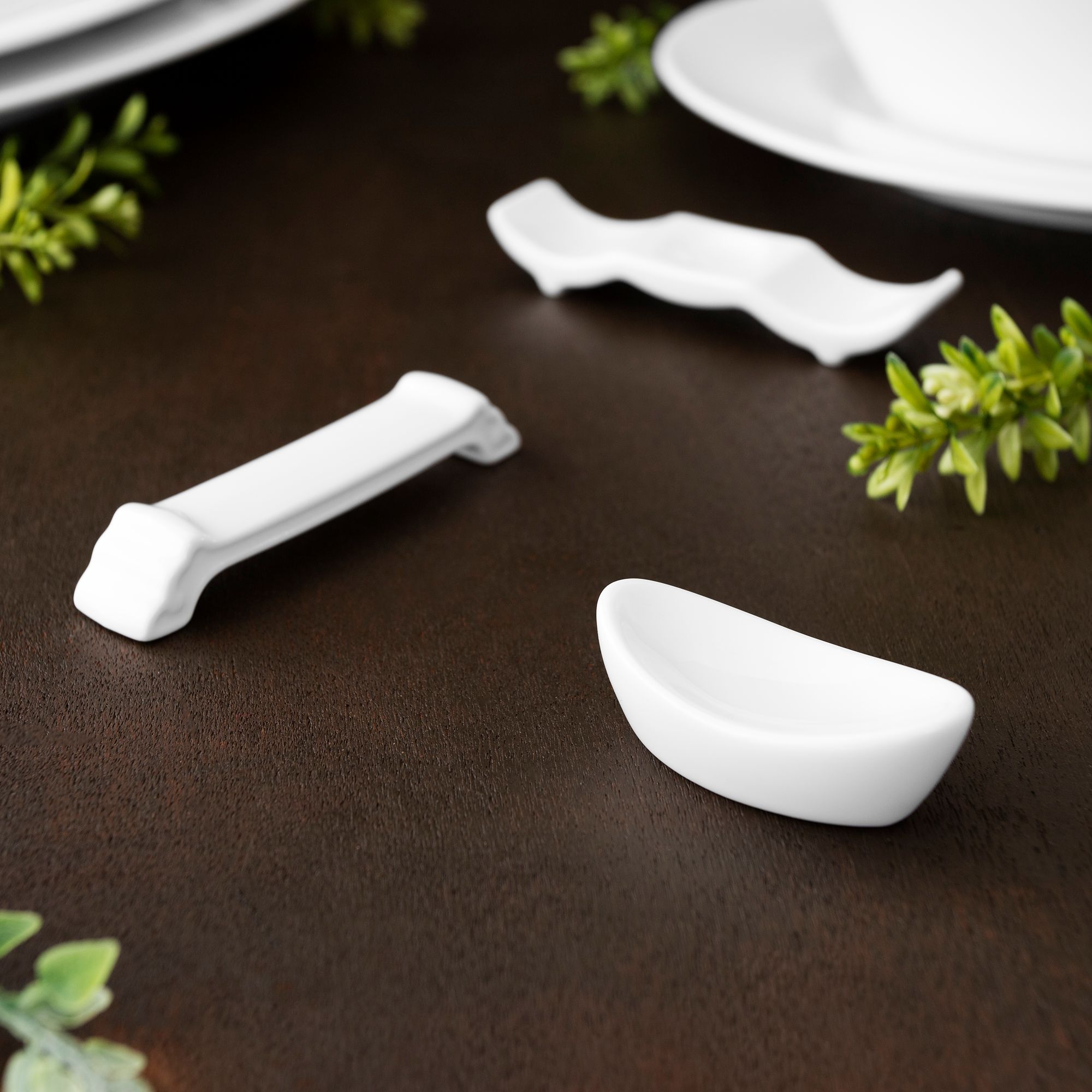 Dụng cụ gác đũa hình thoi dài 5,6cm sứ trắng | Noritake Art Stage 4257L - 91836