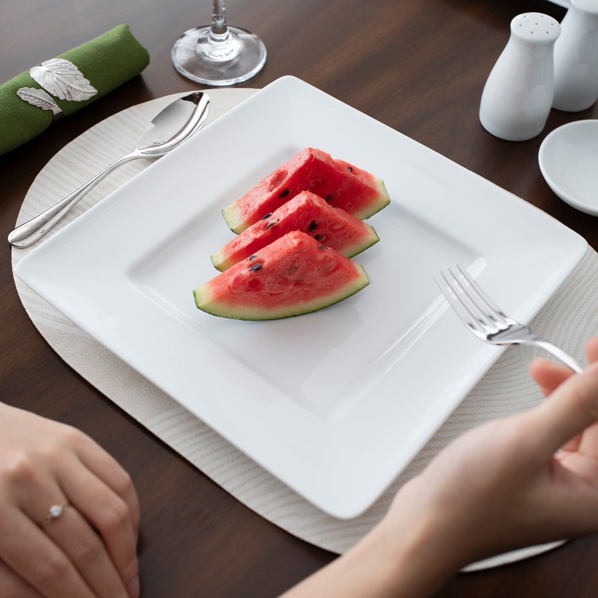 Đĩa vuông cỡ vừa cạnh dài 24,7cm sứ trắng | Noritake Art Stage 1609L - 91135