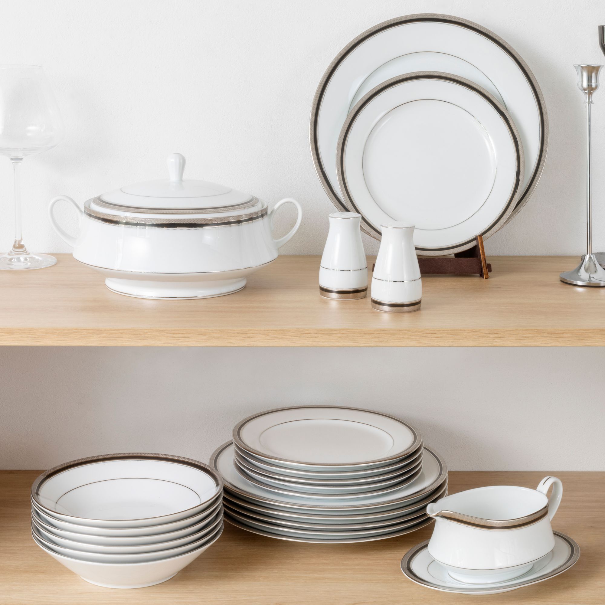 Bộ đĩa ăn kiểu Âu 22 món (cho 6 người) sứ trắng | Noritake Austin Platinum 4360L - D024AL