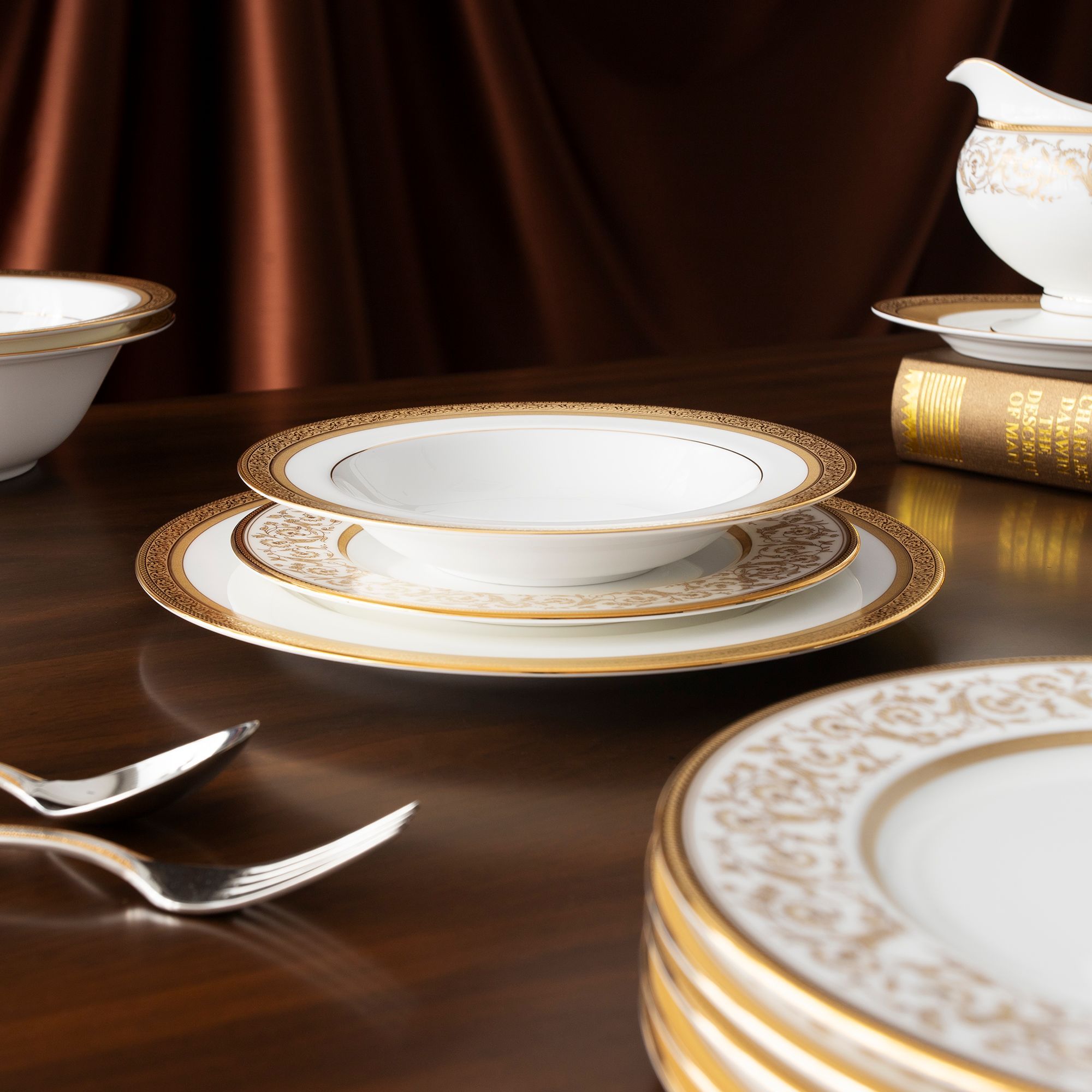 Bộ đĩa ăn kiểu Âu 22 món (cho 6 người) sứ xương | Noritake Summit Gold 4912L - D024AN