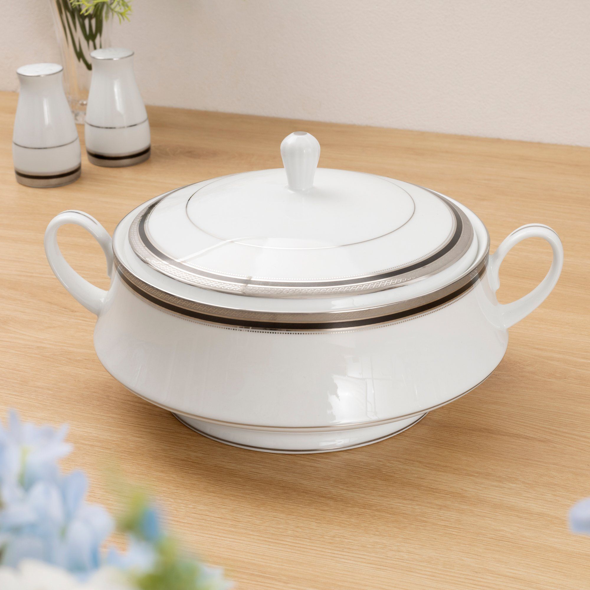 Bộ đĩa ăn kiểu Âu 22 món (cho 6 người) sứ trắng | Noritake Austin Platinum 4360L - D024AL