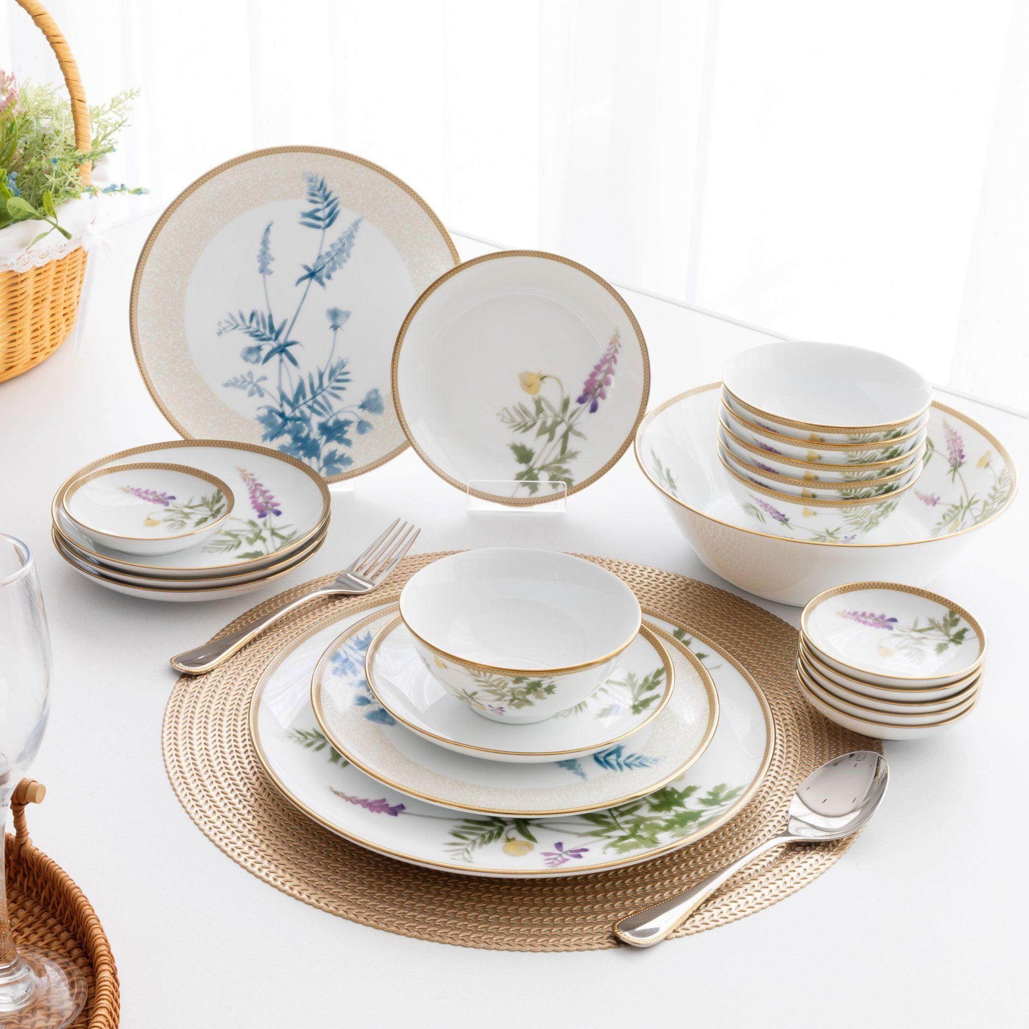 Bộ bát đĩa ăn châu Á cơ bản 22 món (cho 6 người) sứ trắng | Noritake New Morning 1738L - D022C