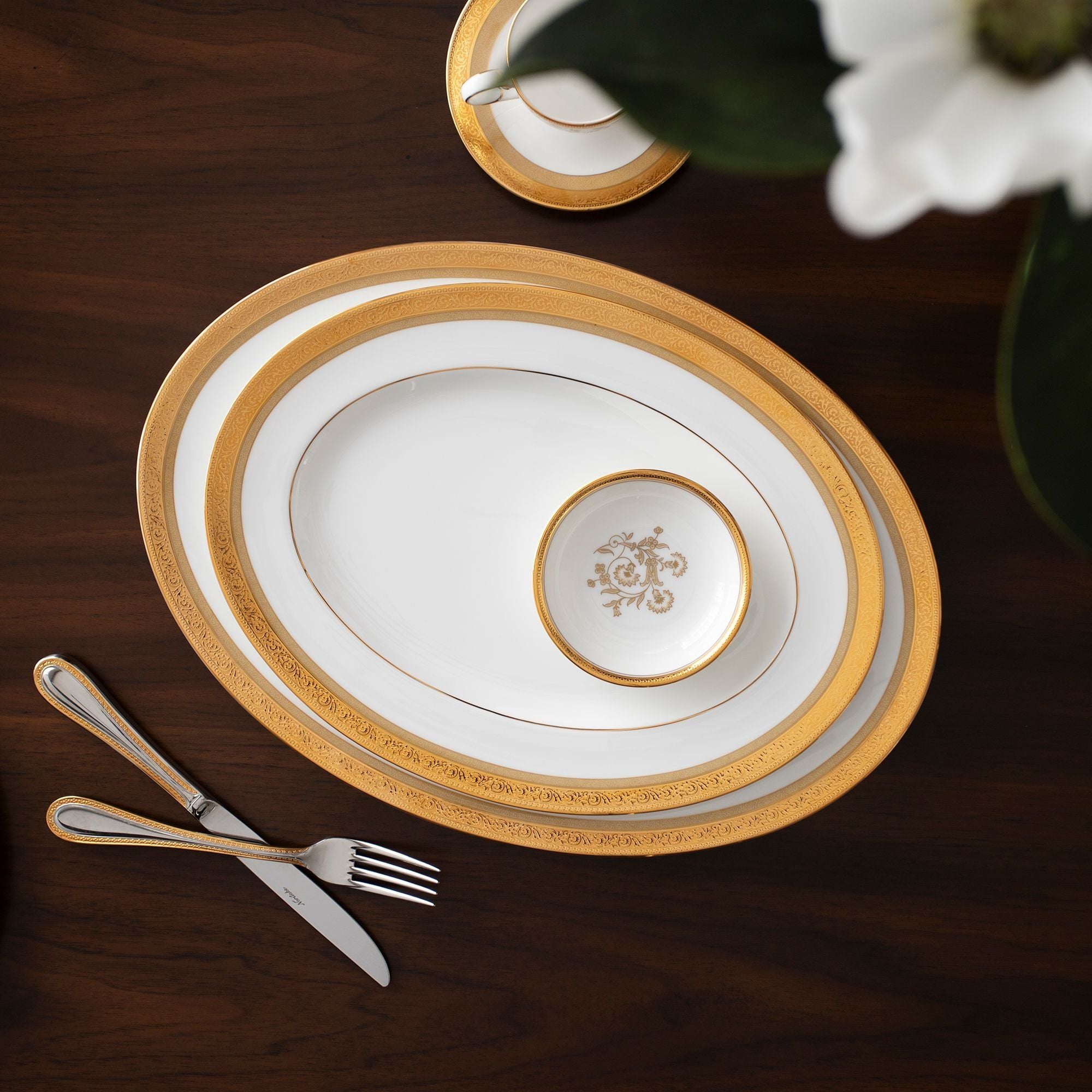 Bộ bát đĩa ăn châu Á đầy đủ 38 món (cho 6 người) sứ xương | Noritake Summit Gold 4912L - D038AC