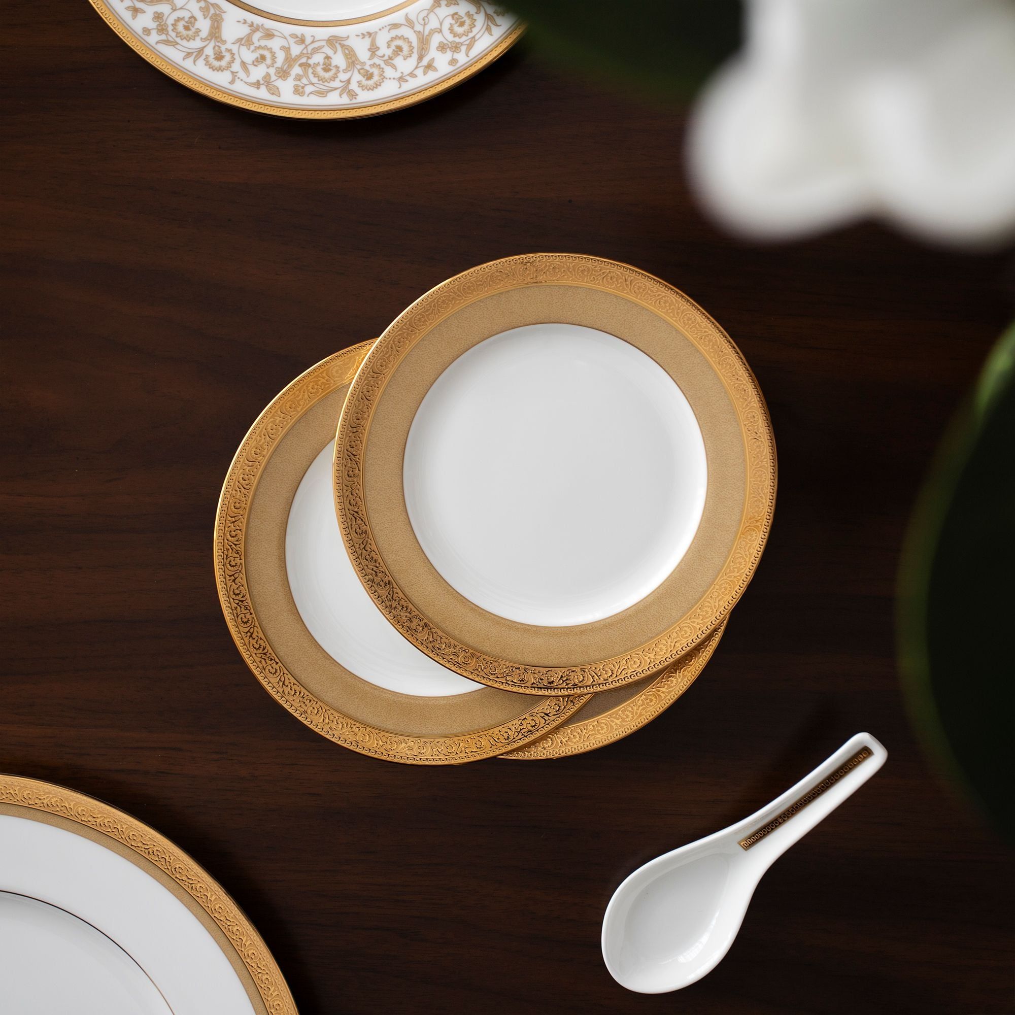 Bộ bát đĩa ăn châu Á đầy đủ 38 món (cho 6 người) sứ xương | Noritake Summit Gold 4912L - D038AC