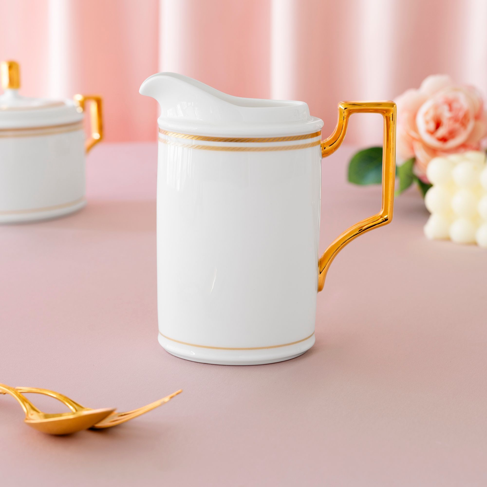 Bộ ấm chén uống cà phê (ấm 1.650ml, chén đỏ 240ml ) 18 món sứ xương | Noritake Aidan Gold 4941L - C020D