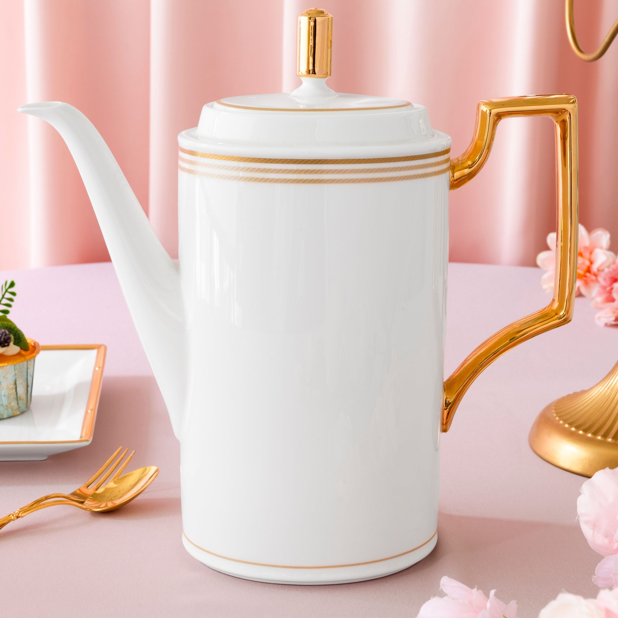 Bộ ấm chén uống cà phê (ấm 1.650ml, chén đỏ 240ml ) 18 món sứ xương | Noritake Aidan Gold 4941L - C020D