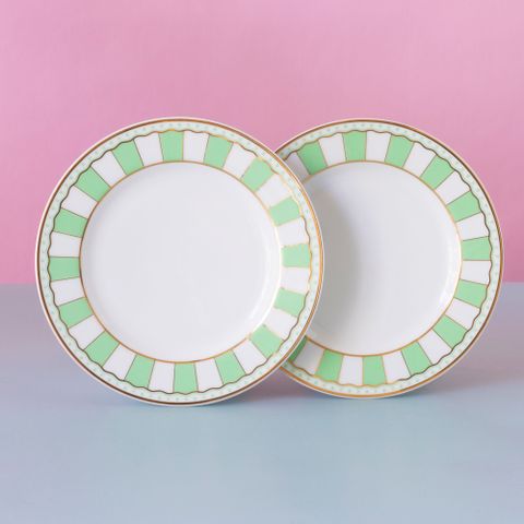  Bộ 02 đĩa tròn cỡ nhỏ 16,3cm (xanh lá pastel) sứ trắng | Noritake CRNIVL Apple Green M-252L - Q002N 