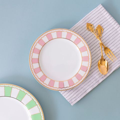  Đĩa tròn cỡ nhỏ đường kính 16,3cm (hồng pastel) sứ trắng | Noritake CRNIVL Pink M-249L - 91012 