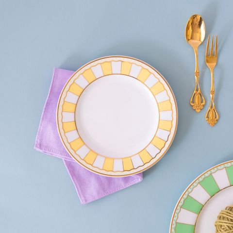  Bộ 02 đĩa tròn cỡ nhỏ 16,3cm (vàng pastel) sứ trắng | Noritake CRNIVL Yellow M-250L - Q002N 